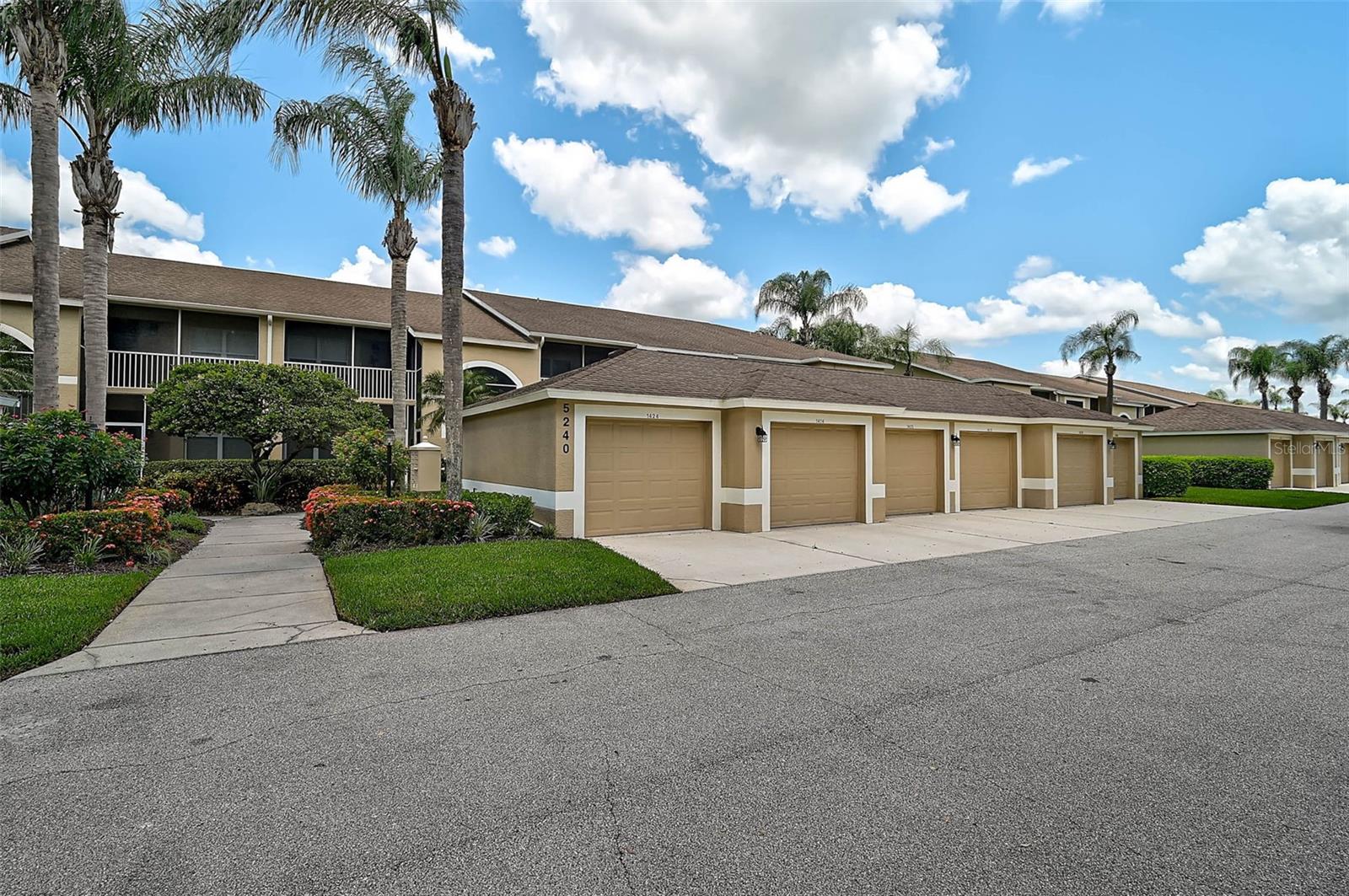 Details for 5240 Hyland Hills Avenue 1425, SARASOTA, FL 34241