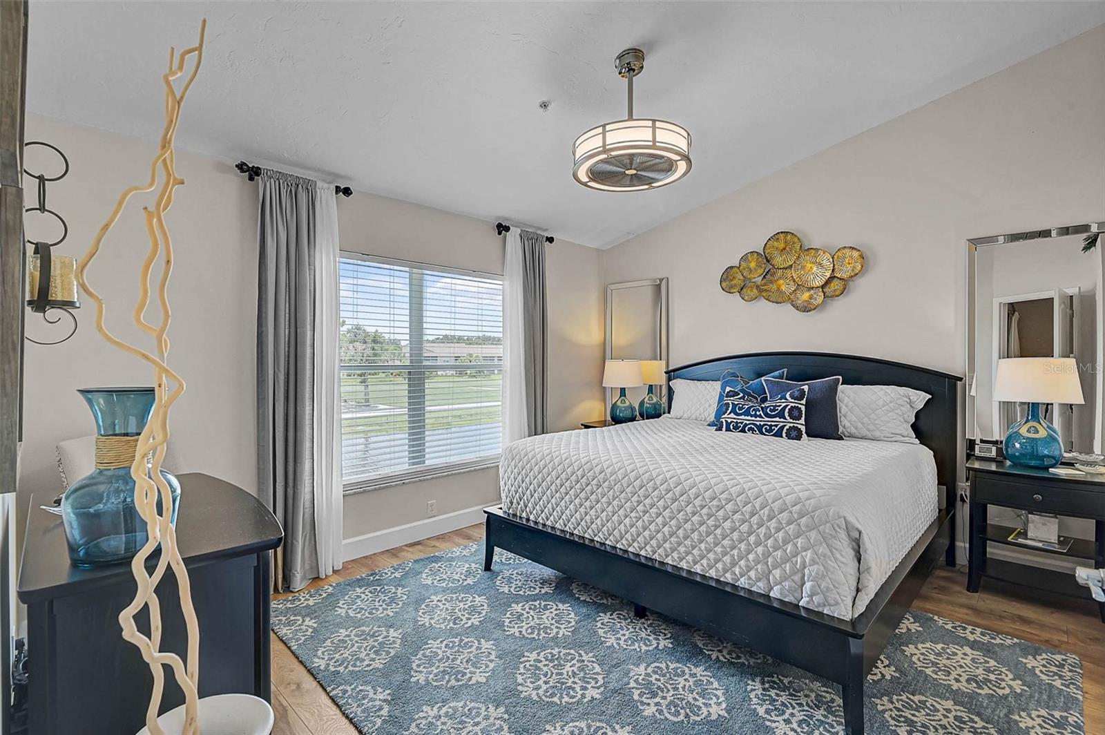 Image 20 of 38 For 5240 Hyland Hills Avenue 1425