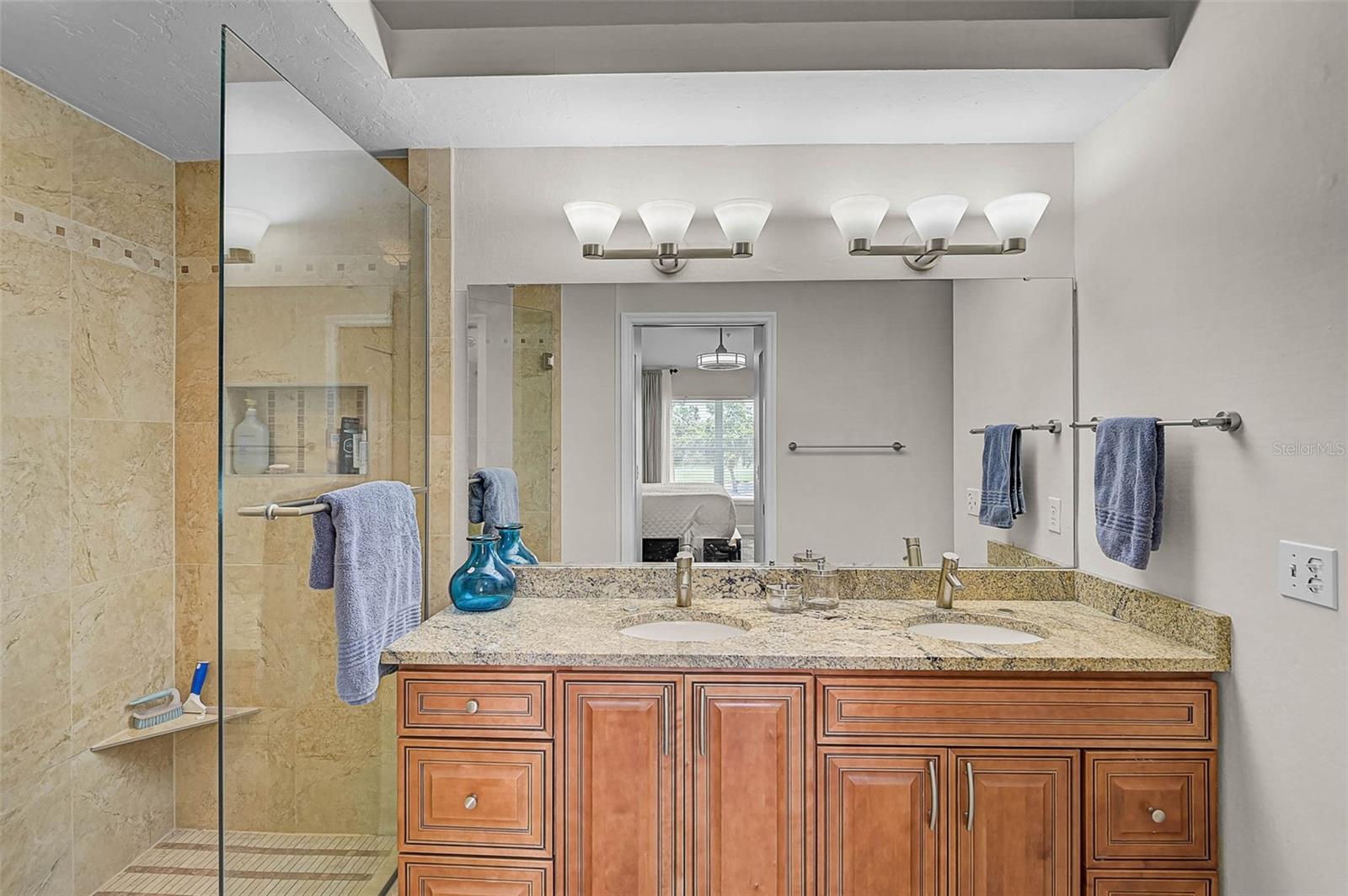 Image 23 of 38 For 5240 Hyland Hills Avenue 1425