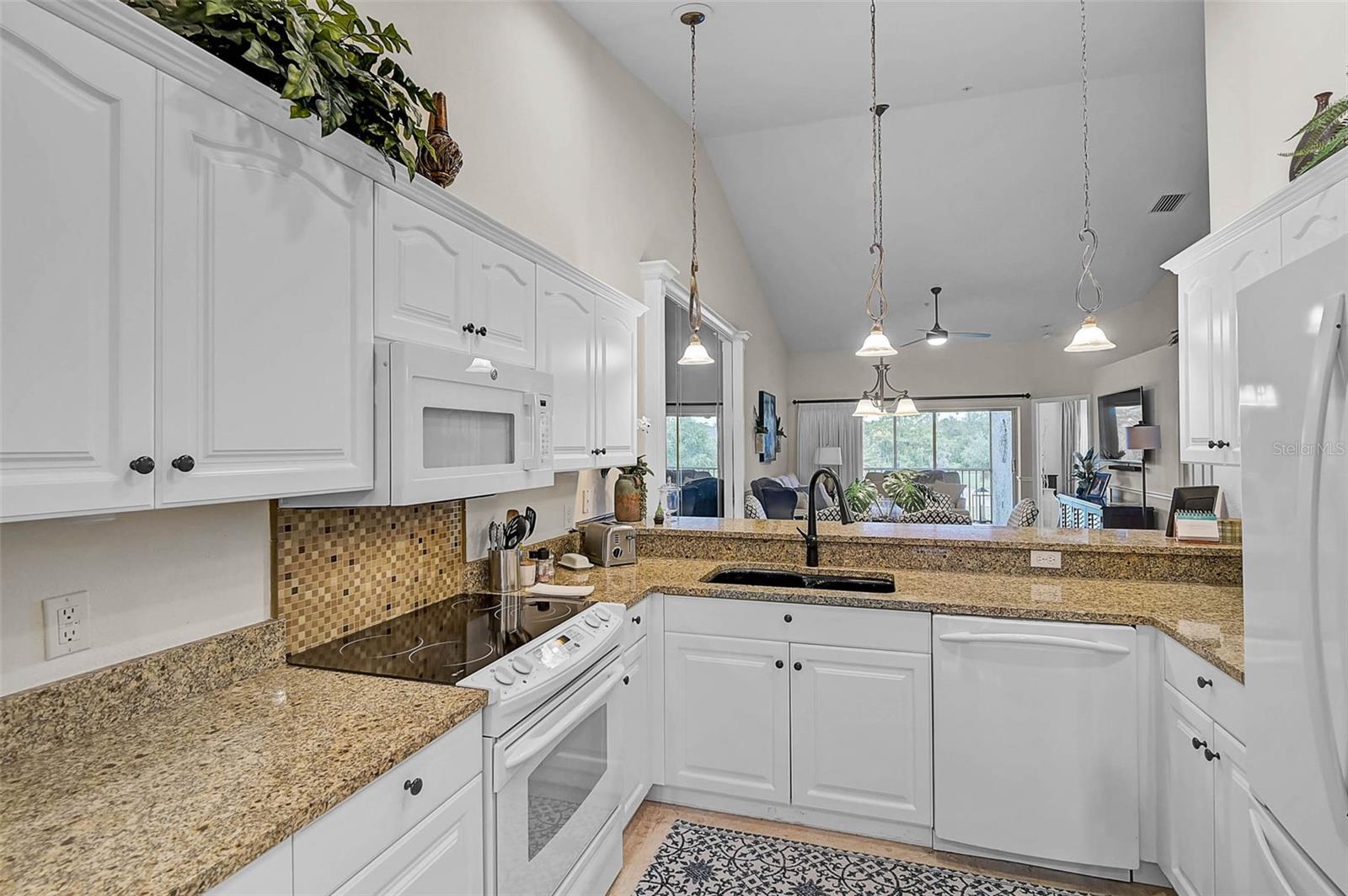 Image 9 of 38 For 5240 Hyland Hills Avenue 1425