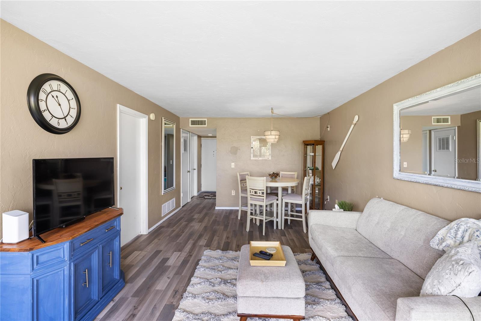Image 11 of 44 For 618 Bird Bay Drive S 118