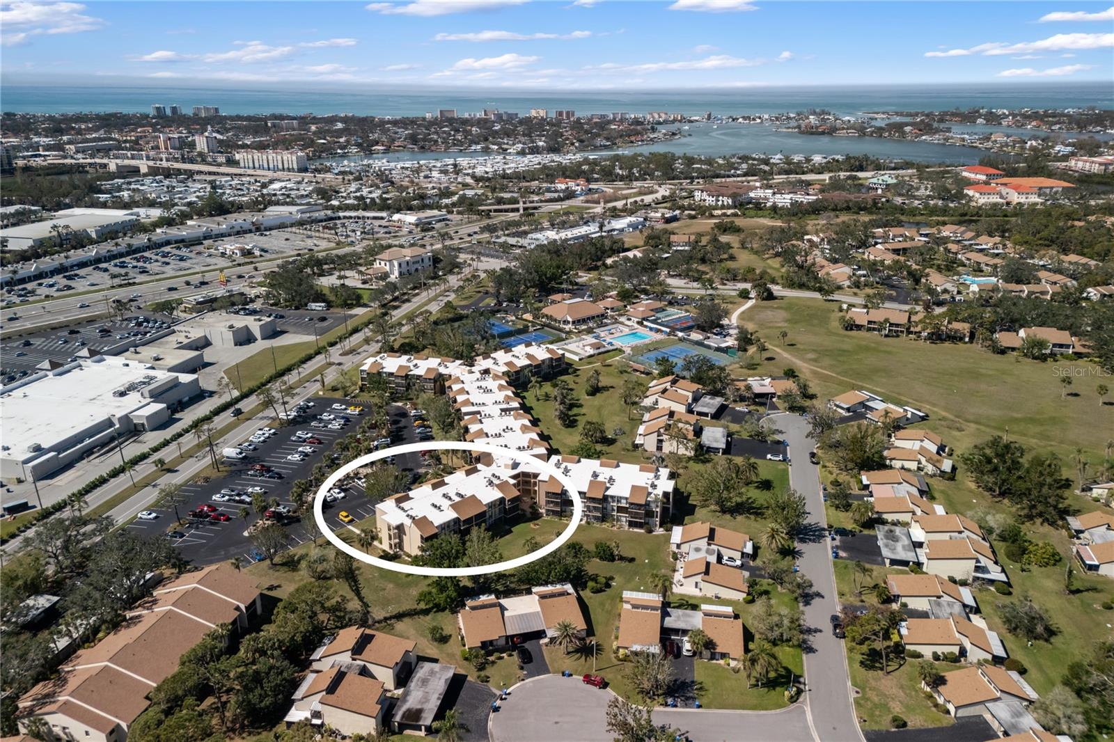 Image 26 of 44 For 618 Bird Bay Drive S 118