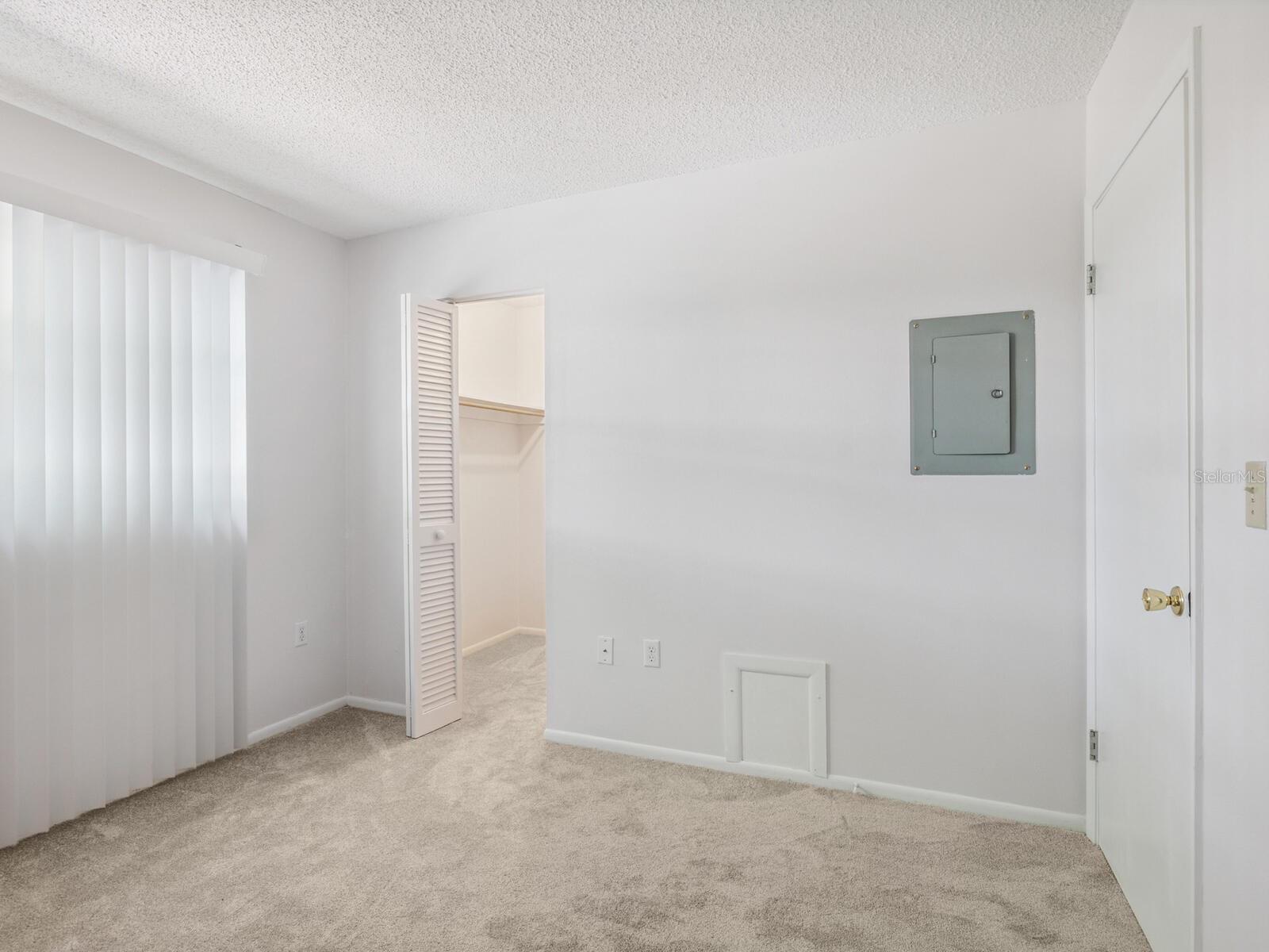 Image 18 of 28 For 6023 Hibiscus Drive 177