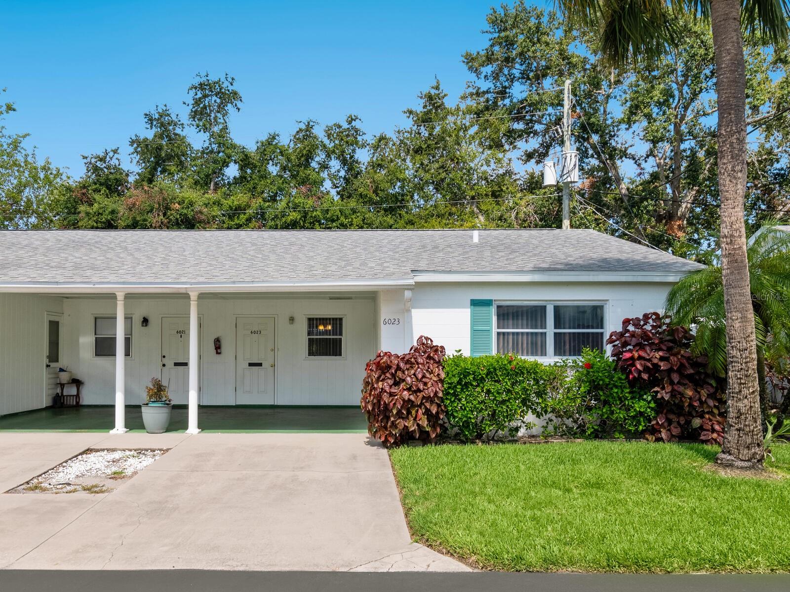 Image 2 of 28 For 6023 Hibiscus Drive 177