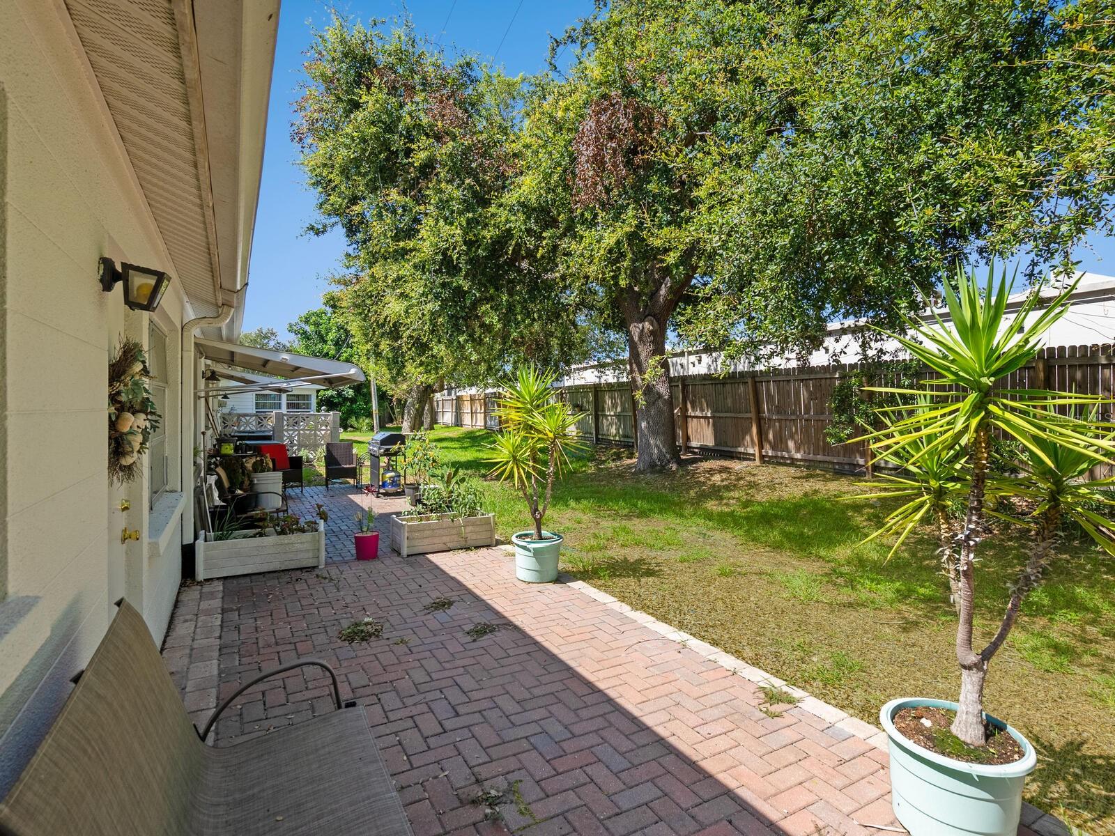 Image 20 of 28 For 6023 Hibiscus Drive 177