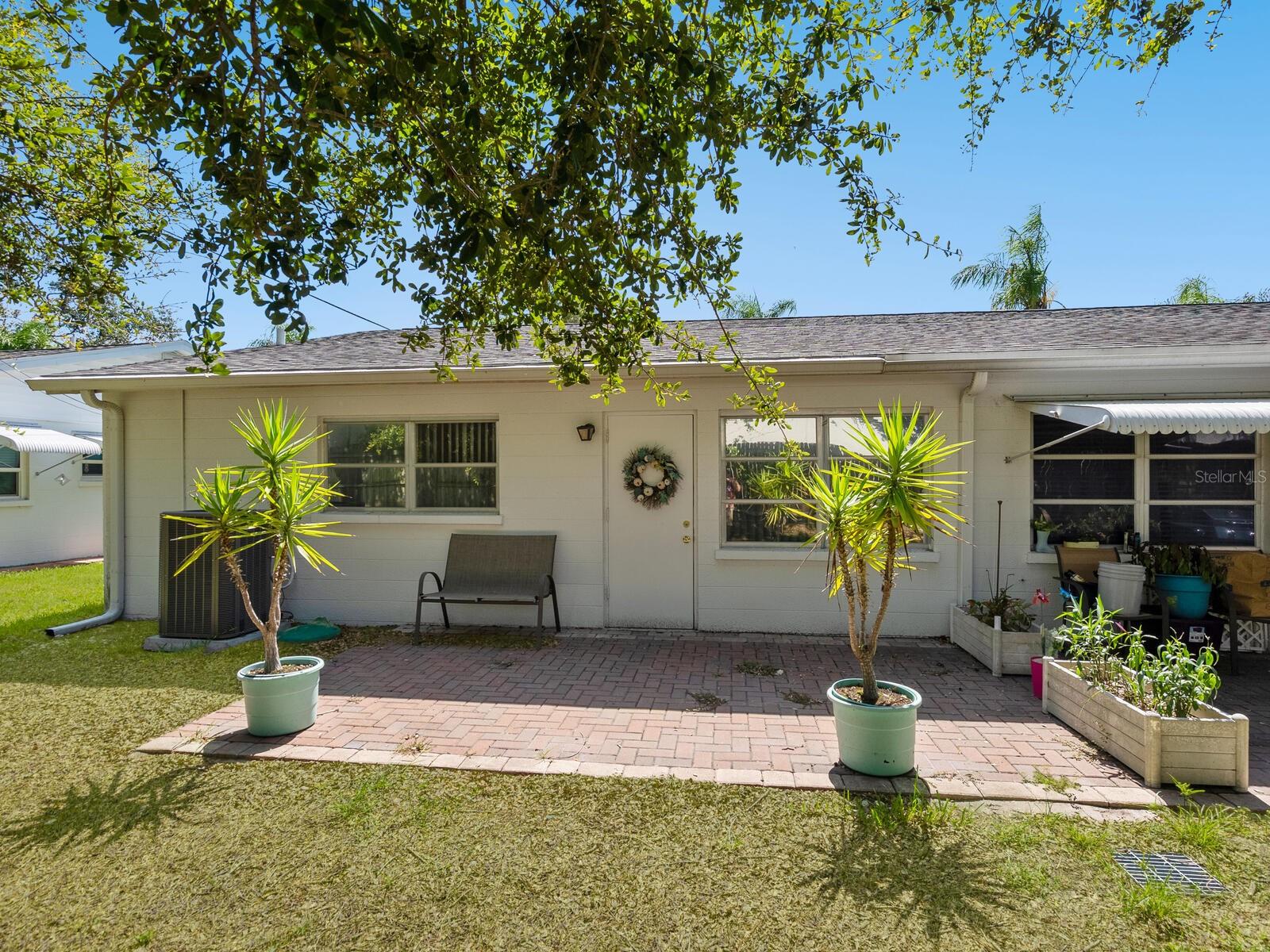 Image 21 of 28 For 6023 Hibiscus Drive 177