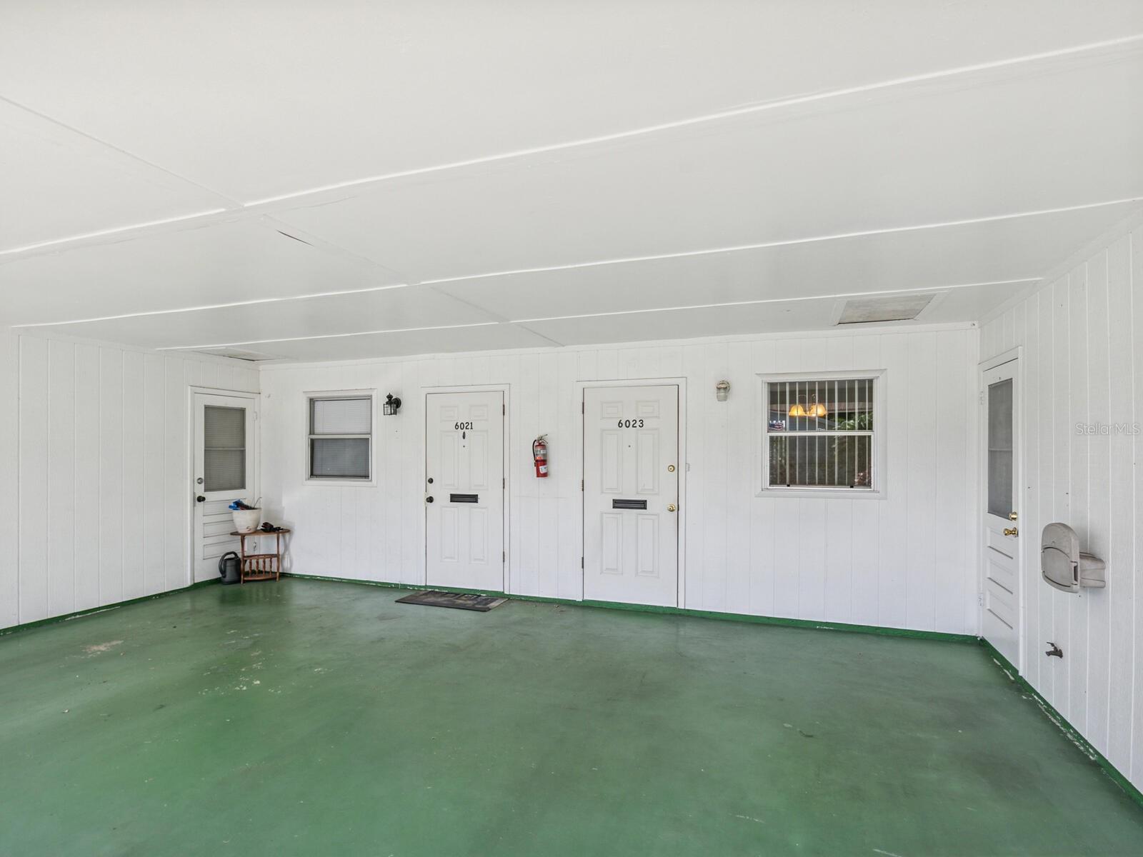 Image 3 of 28 For 6023 Hibiscus Drive 177
