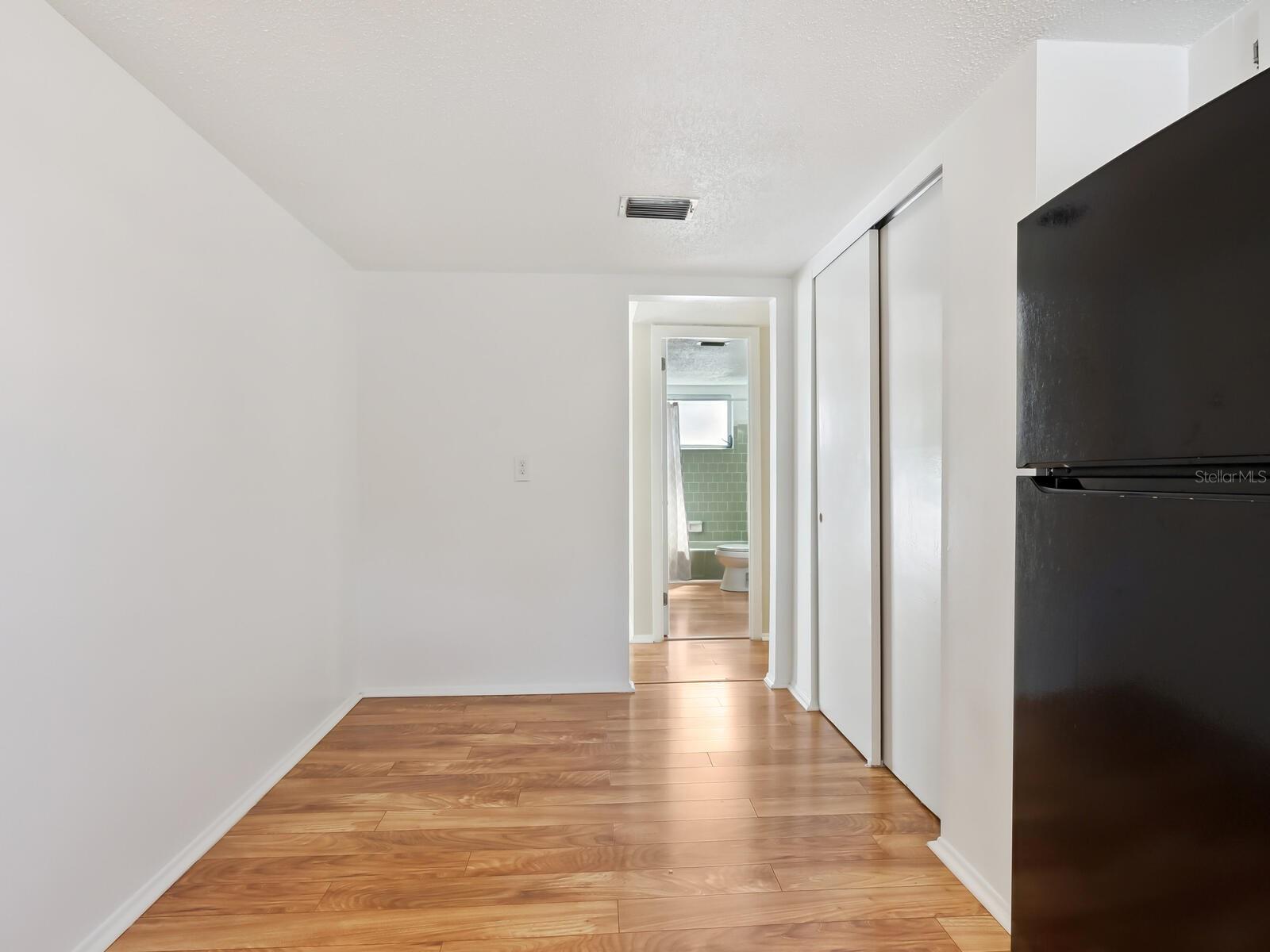 Image 15 of 33 For 2423 Flamingo Boulevard K29