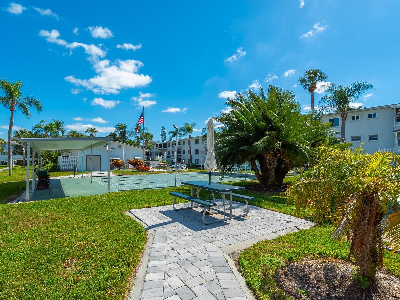 Image 32 of 33 For 2423 Flamingo Boulevard K29