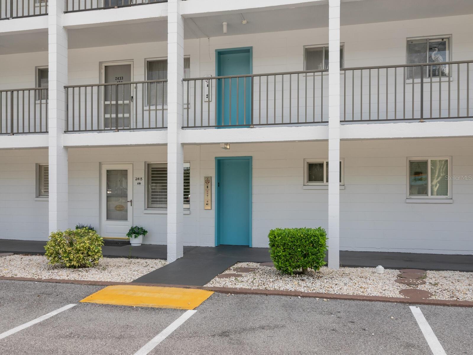 Image 4 of 33 For 2423 Flamingo Boulevard K29