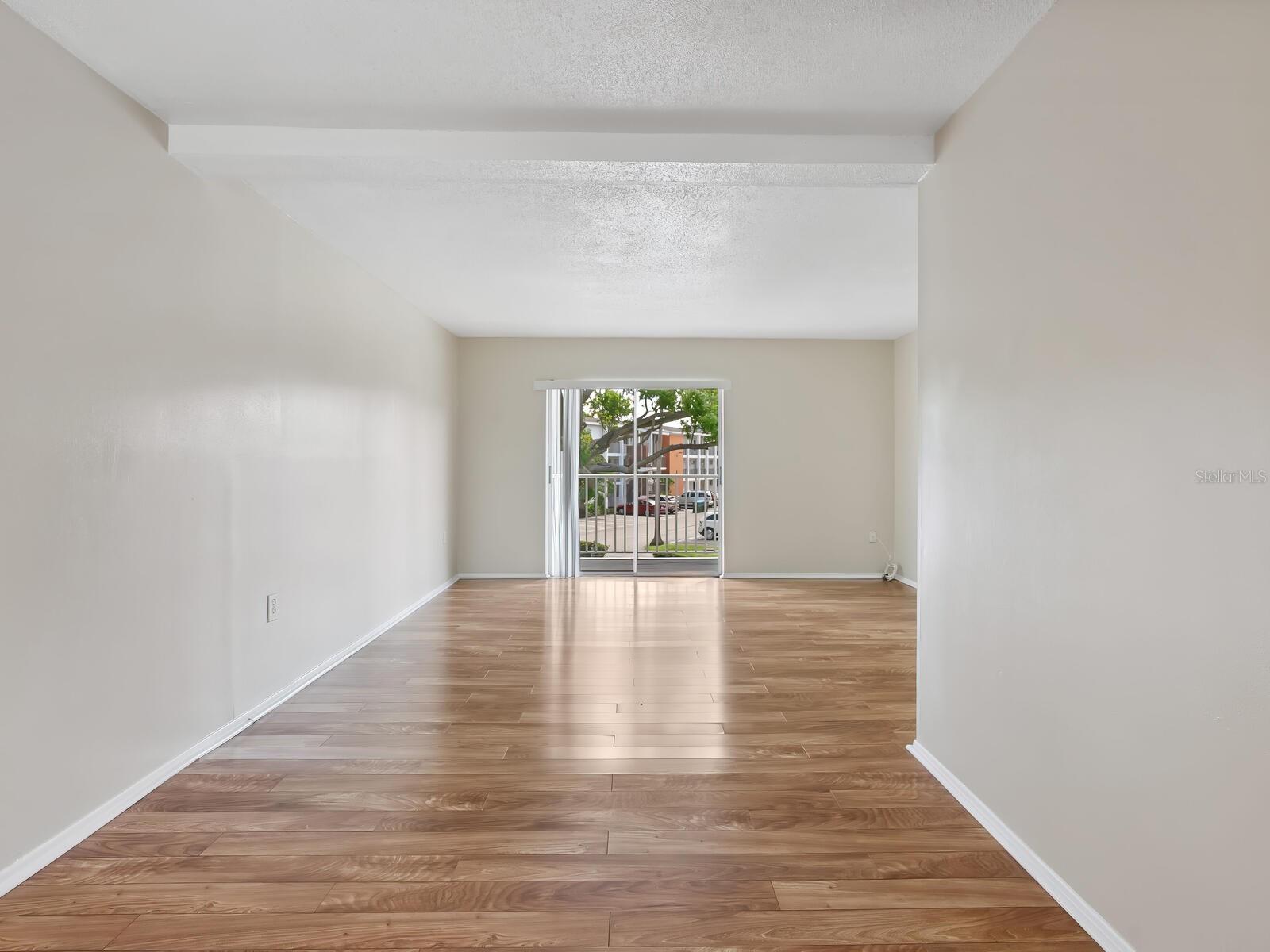 Image 8 of 33 For 2423 Flamingo Boulevard K29
