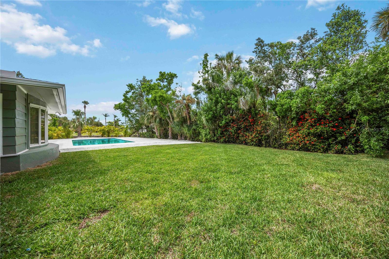 Image 43 of 55 For 311 Island Circle