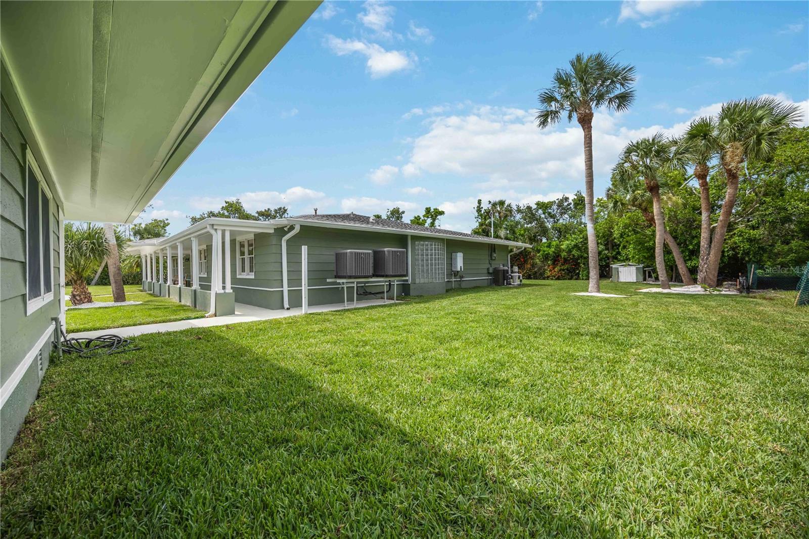 Image 44 of 55 For 311 Island Circle
