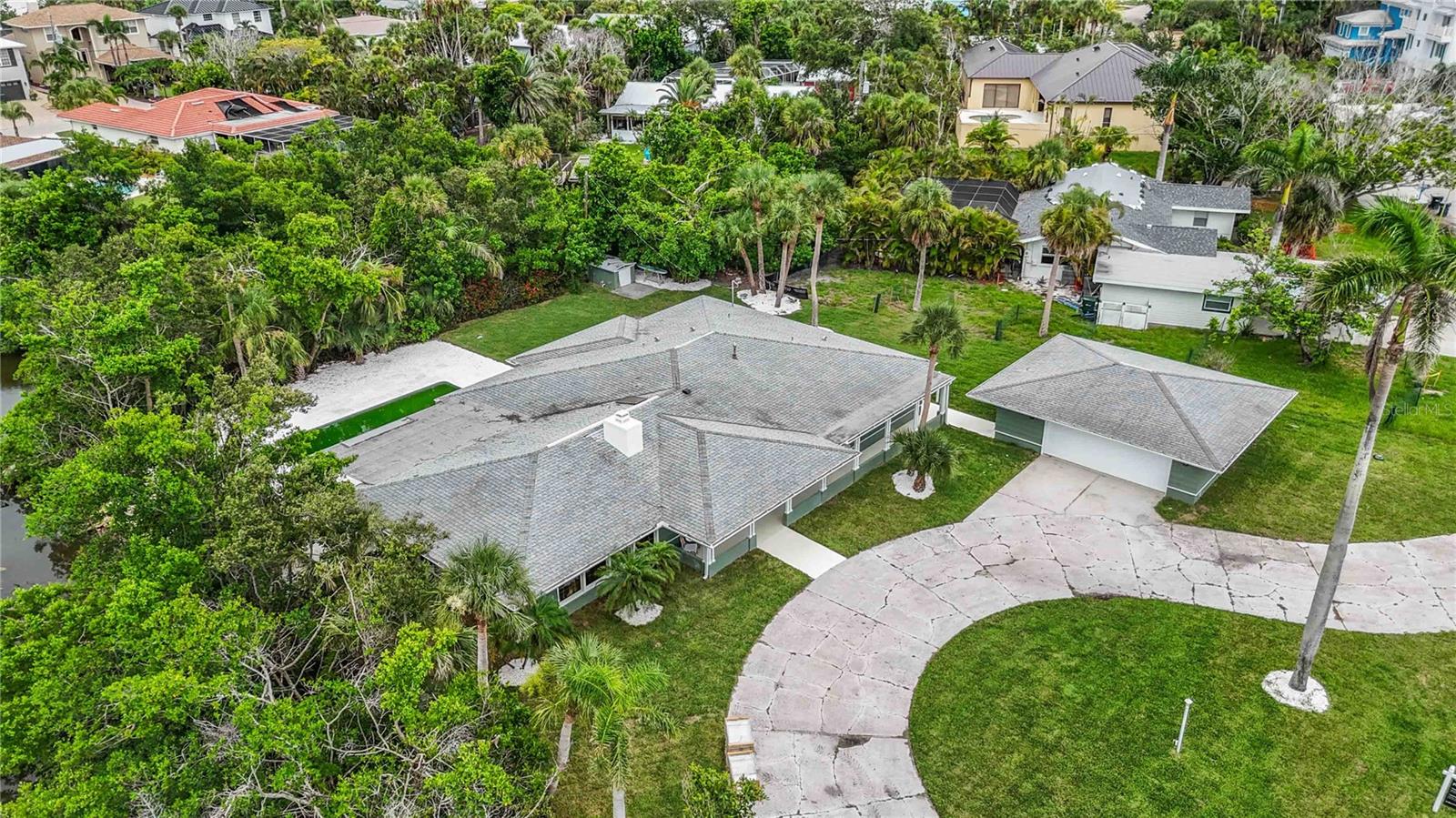 Image 46 of 55 For 311 Island Circle