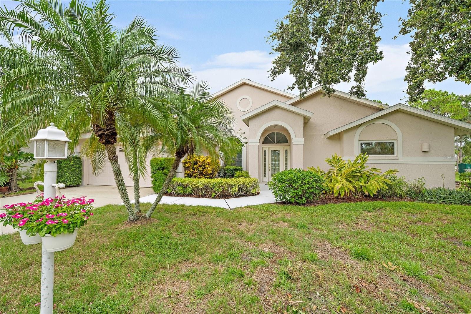 Image 4 of 49 For 5850 Saddle Court