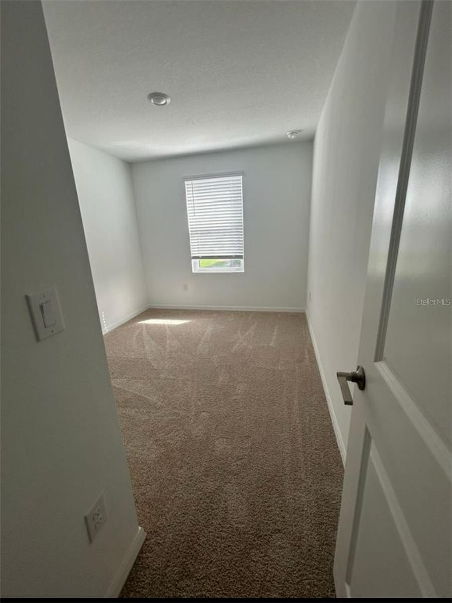Image 5 of 9 For 11759 Glenside Terrace
