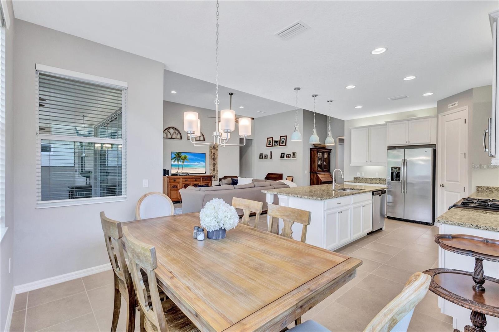 Image 21 of 73 For 11919 Goldenrod Avenue