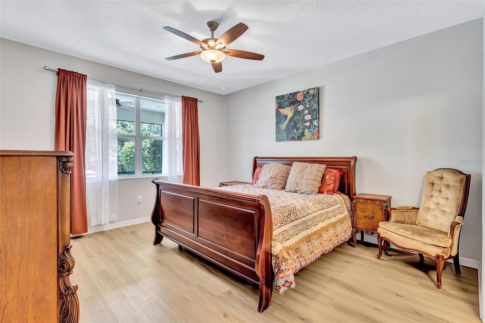 Image 22 of 73 For 11919 Goldenrod Avenue