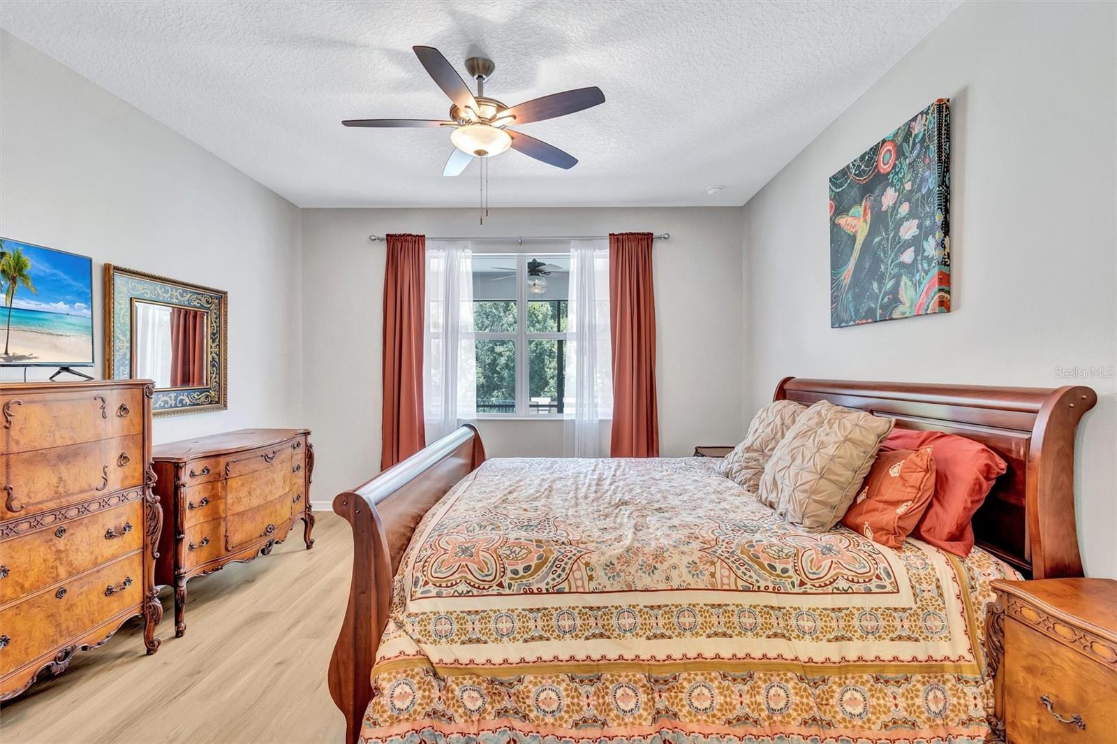 Image 23 of 73 For 11919 Goldenrod Avenue