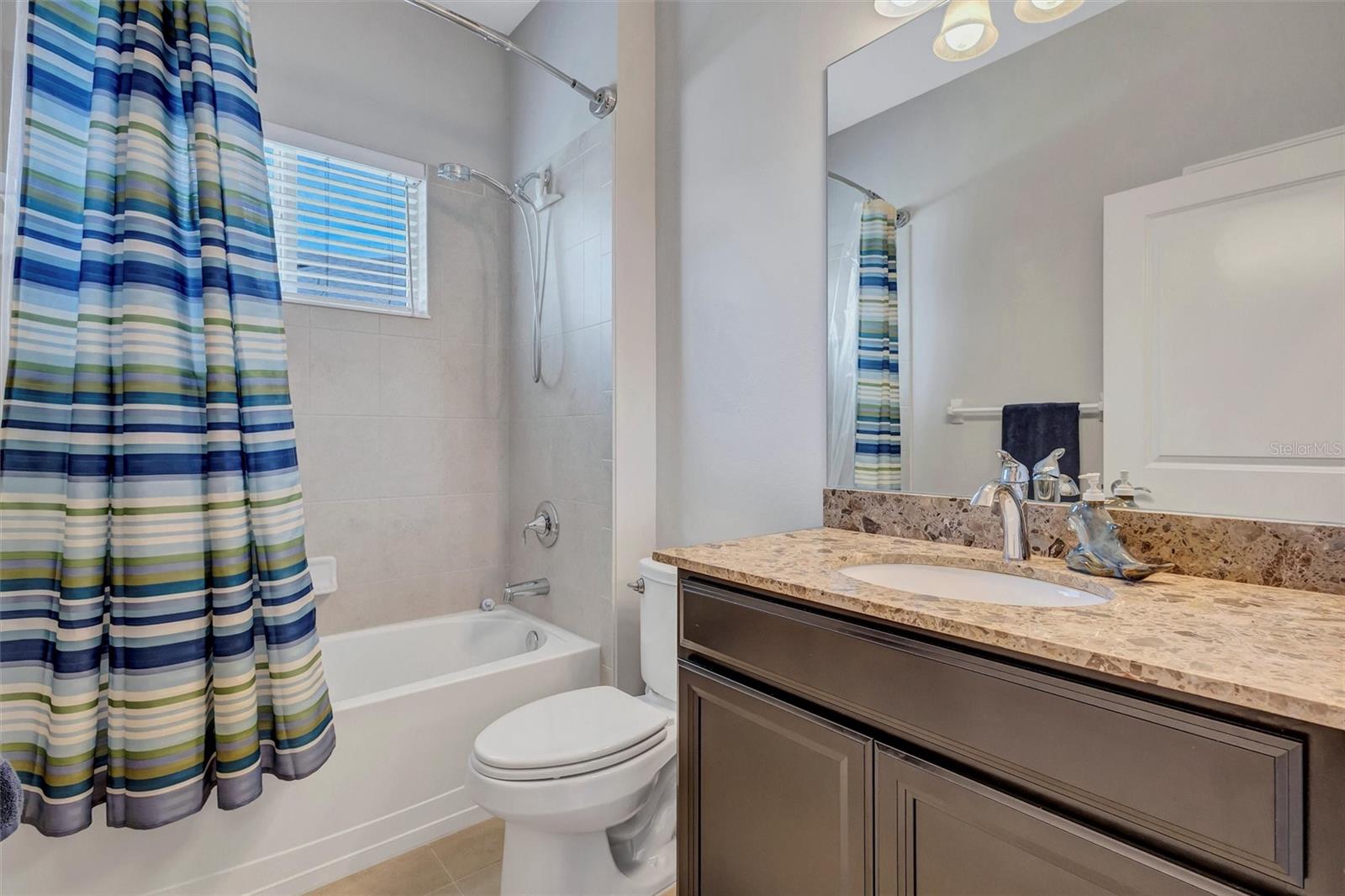 Image 31 of 73 For 11919 Goldenrod Avenue