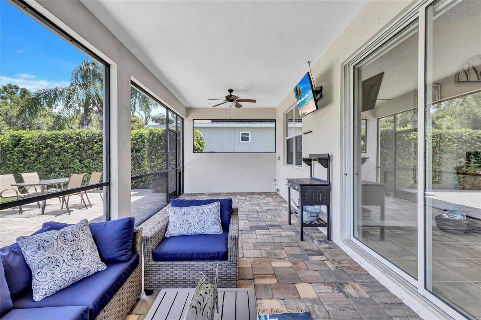 Image 5 of 73 For 11919 Goldenrod Avenue