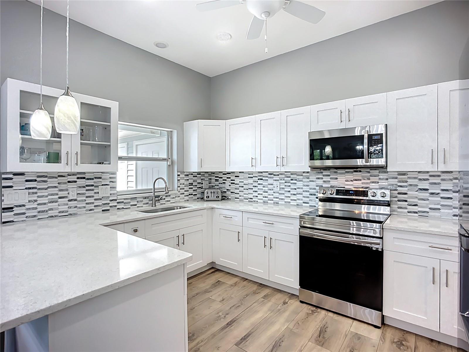 Image 12 of 49 For 2424 69th Avenue W 2424