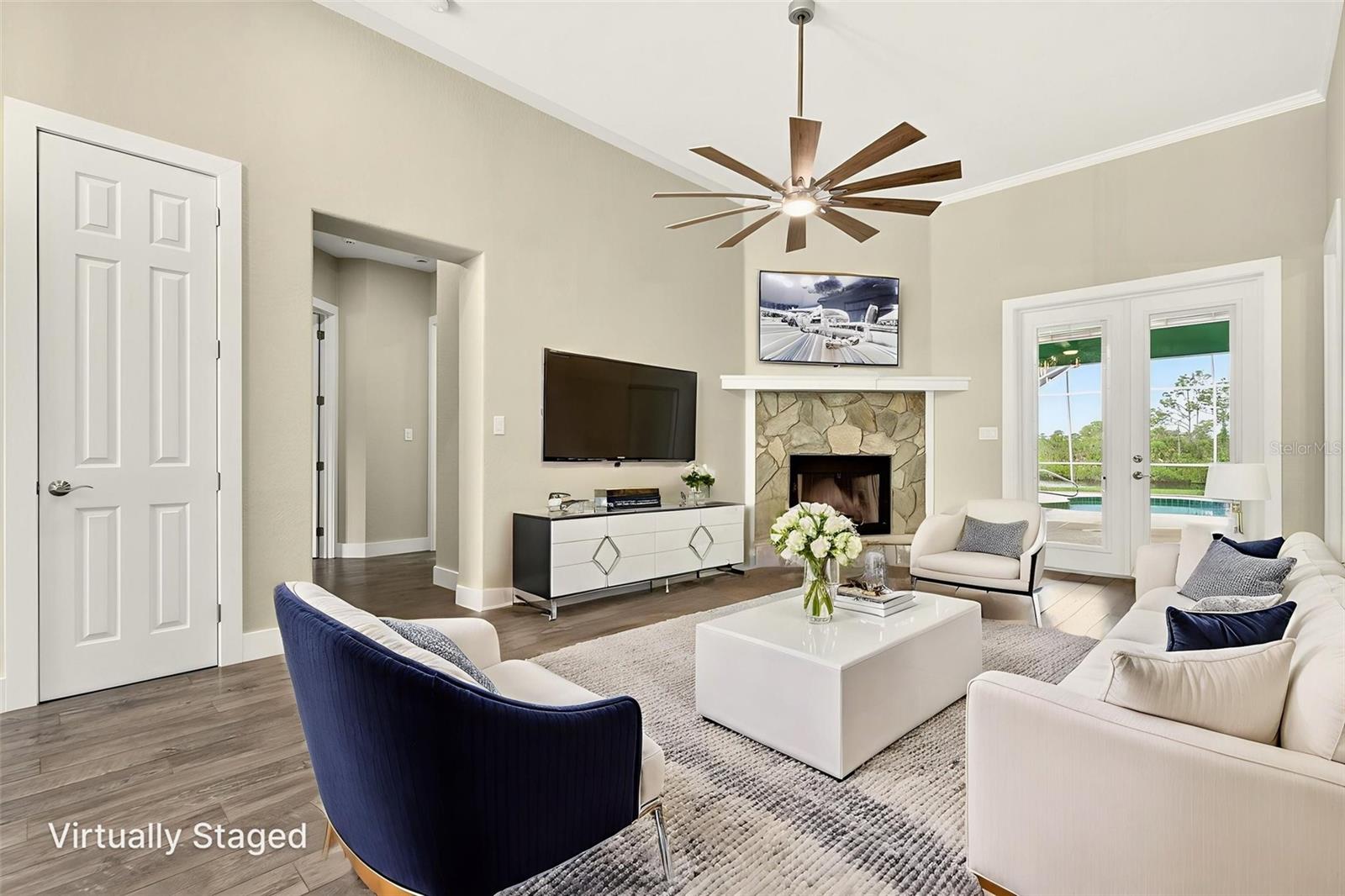 Image 16 of 100 For 2555 Pear Street