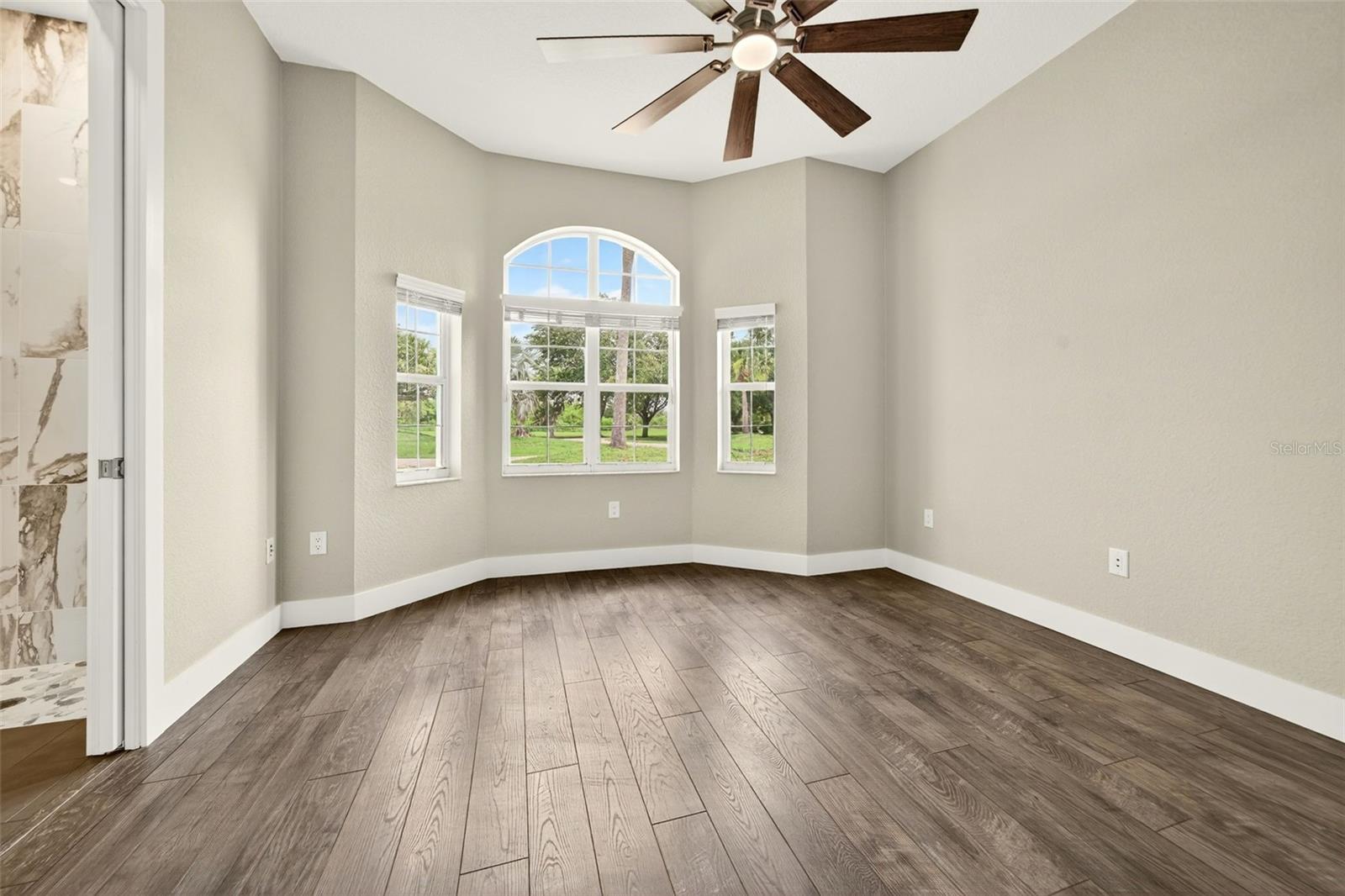 Image 45 of 100 For 2555 Pear Street