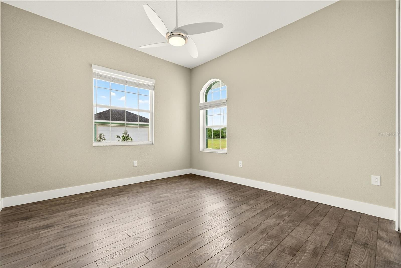 Image 60 of 100 For 2555 Pear Street
