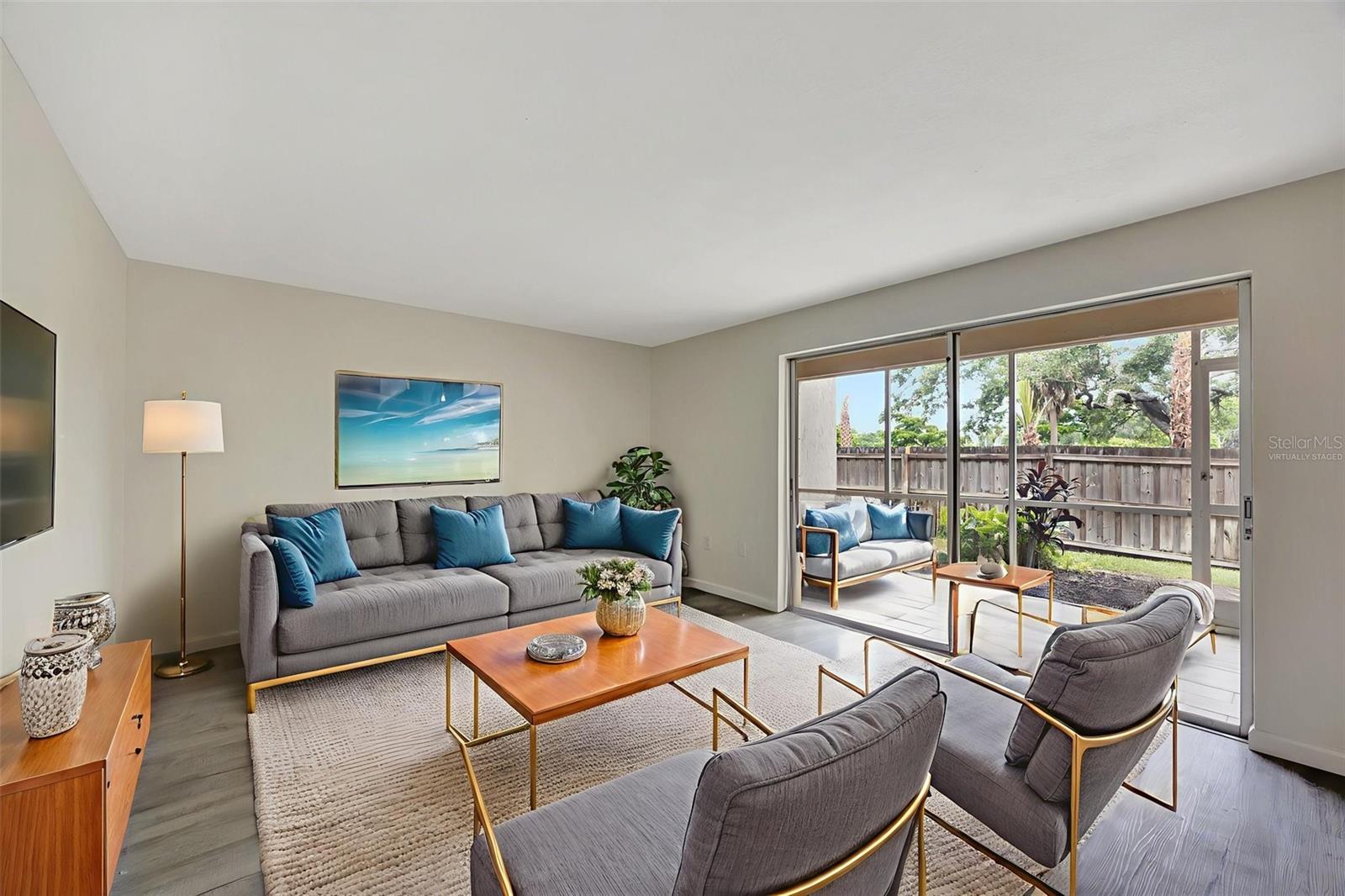 Image 15 of 32 For 2121 Wood Street 124