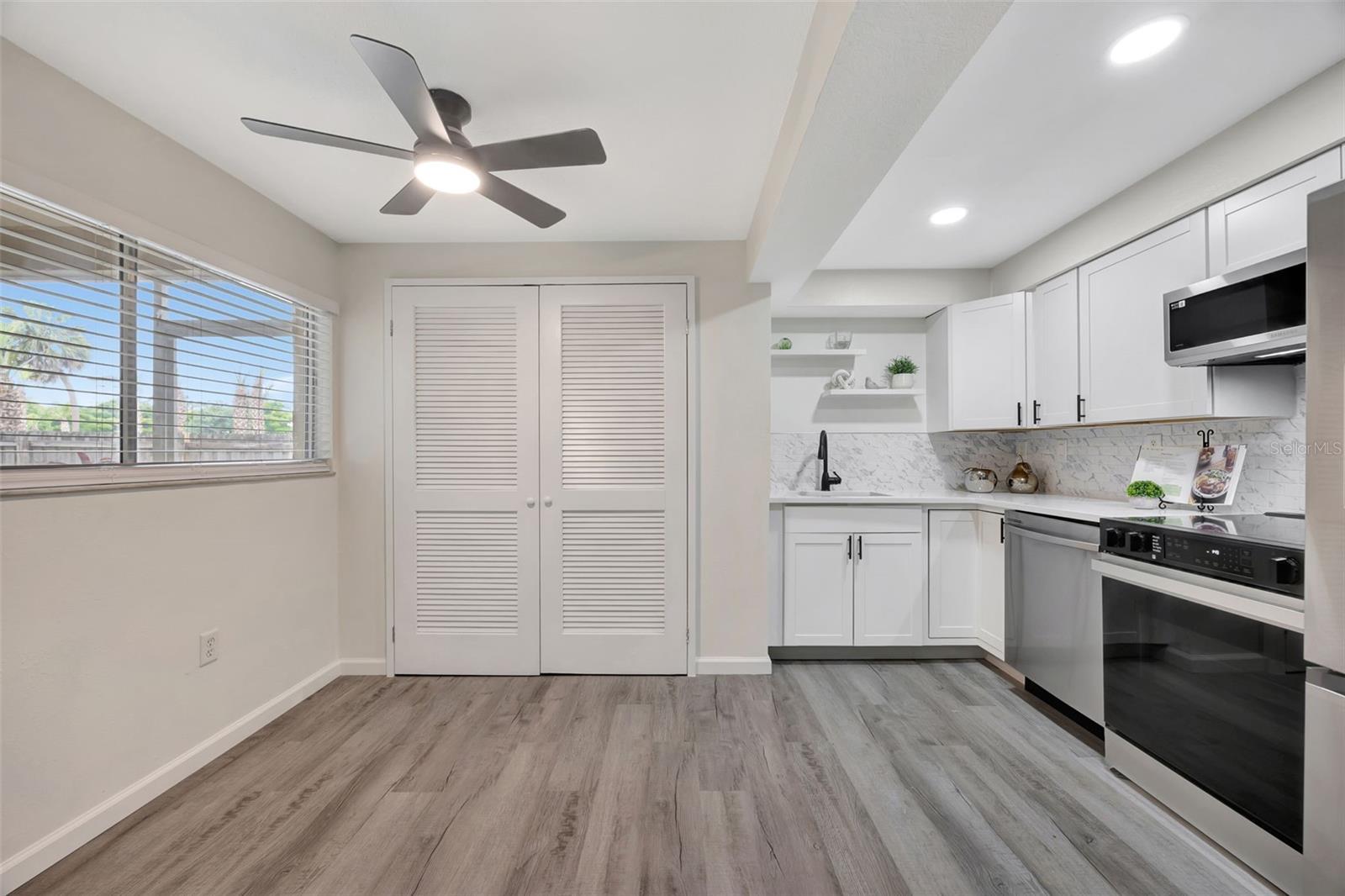 Image 5 of 32 For 2121 Wood Street 124