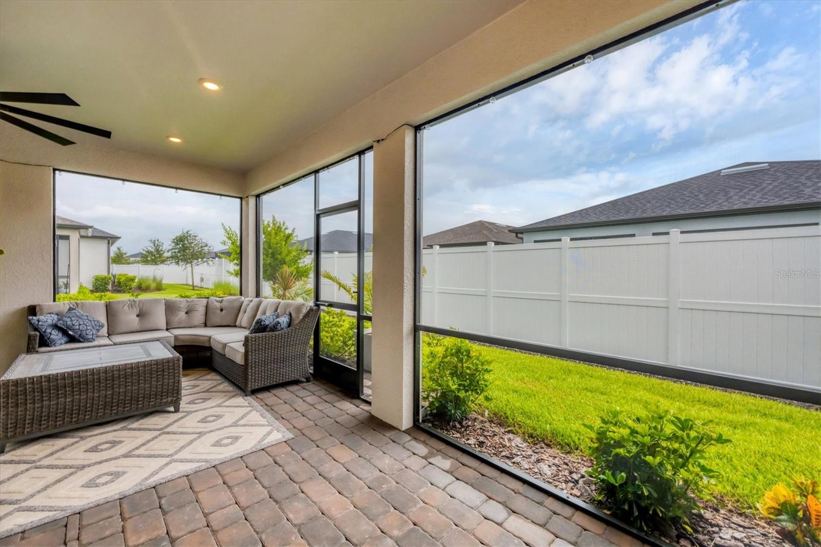 Image 45 of 68 For 2414 Gabel Oak Drive