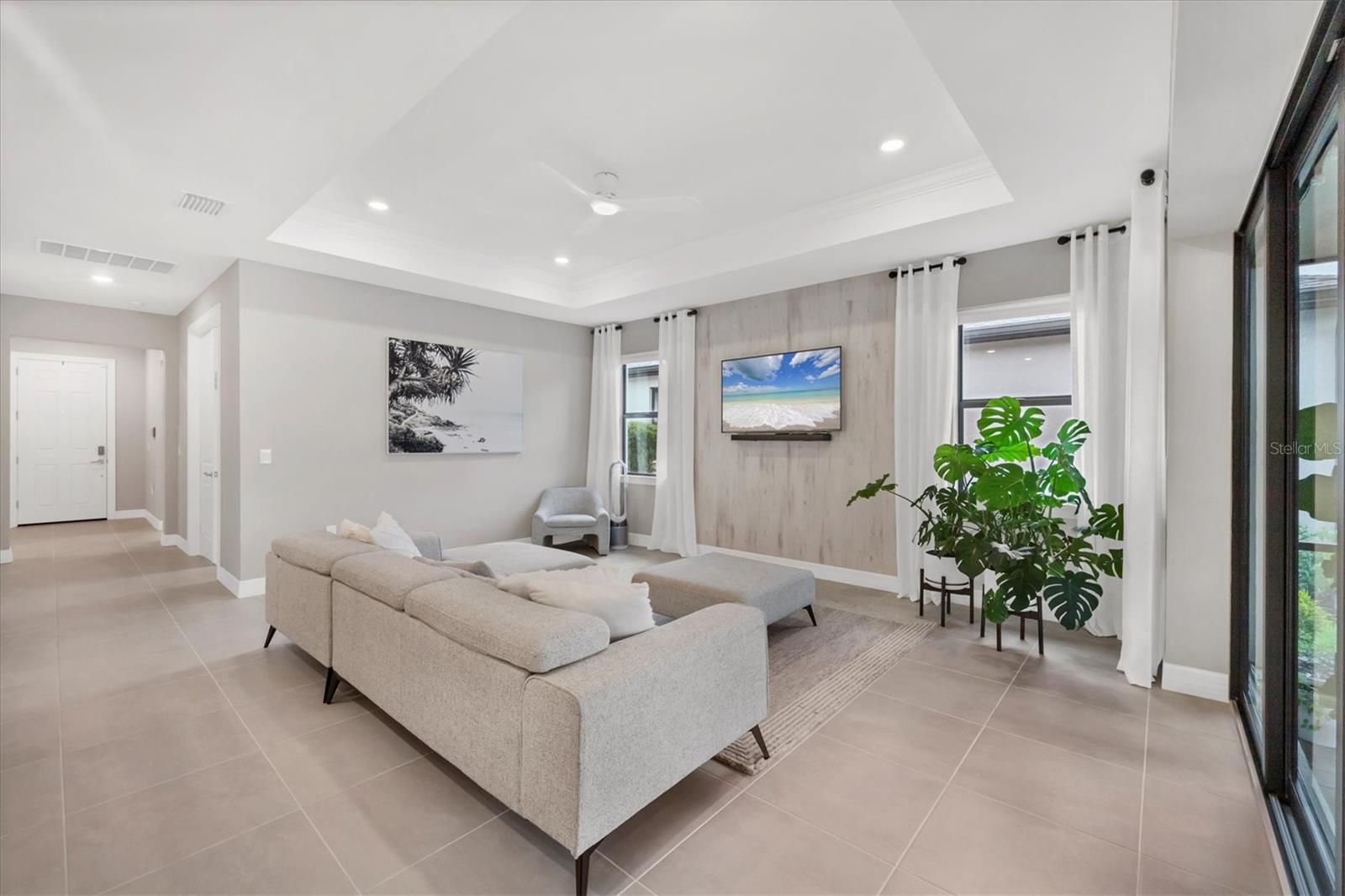 Image 8 of 68 For 2414 Gabel Oak Drive