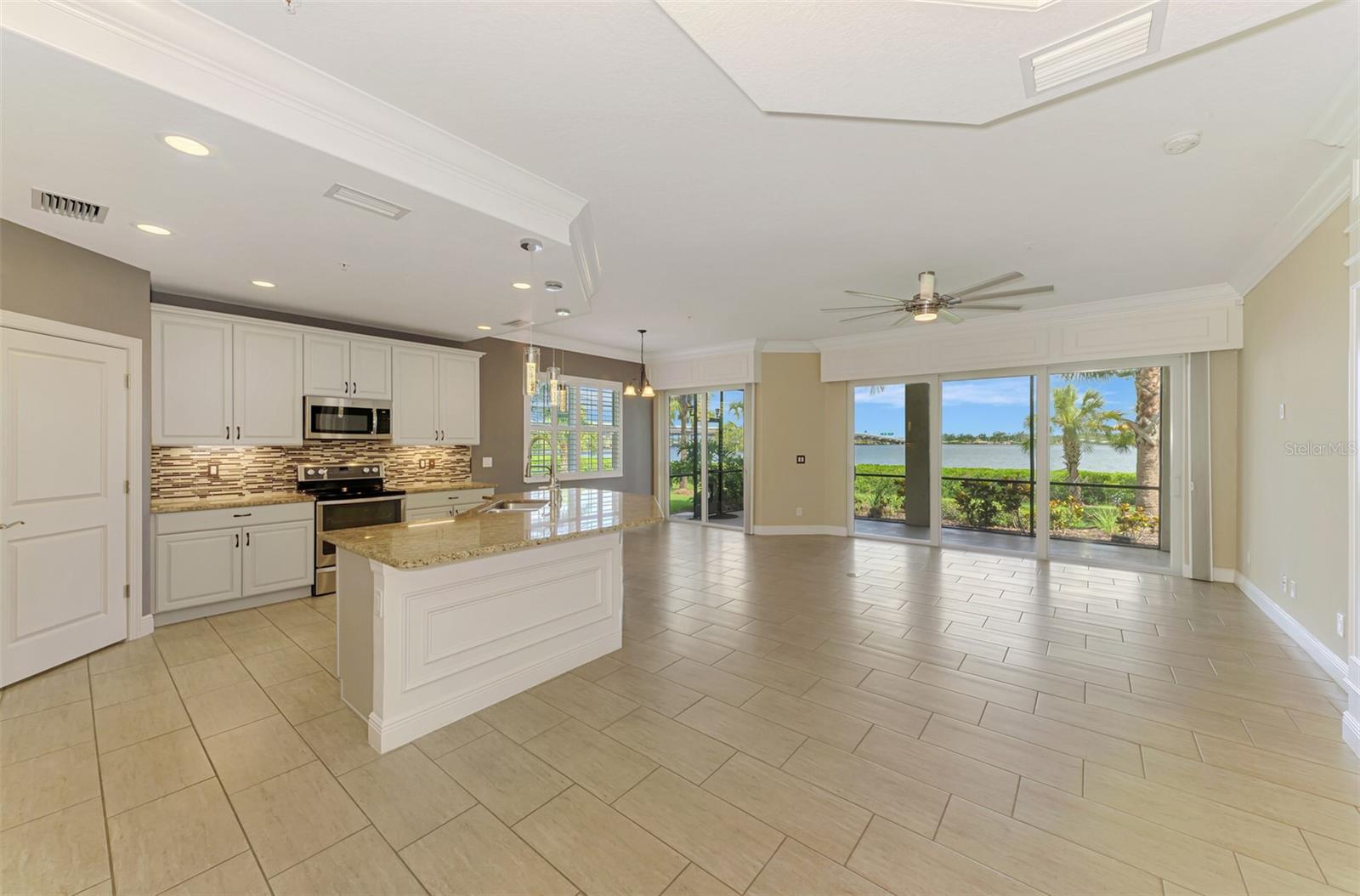 Image 10 of 77 For 1226 Riverscape Street