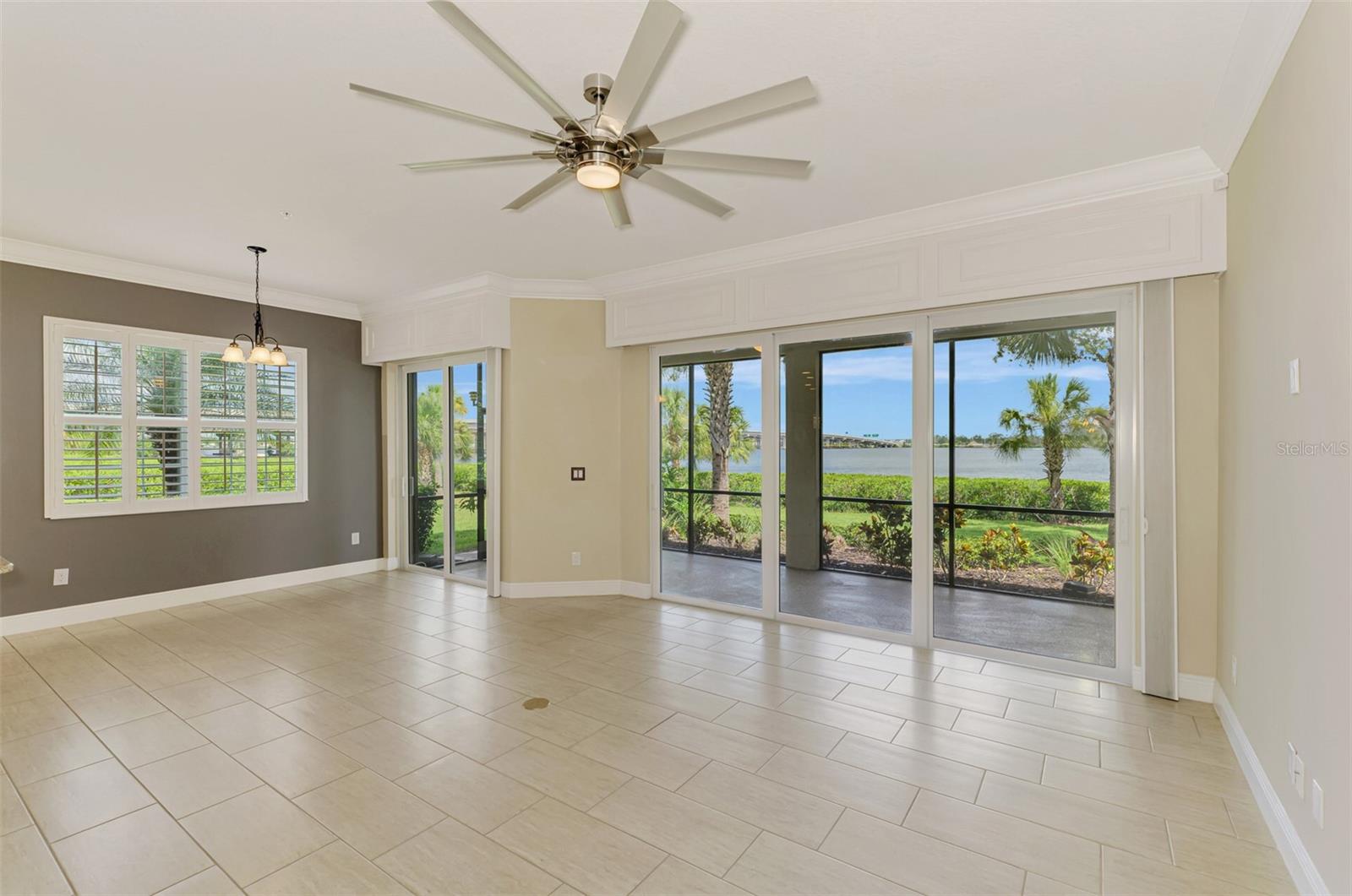 Image 16 of 77 For 1226 Riverscape Street