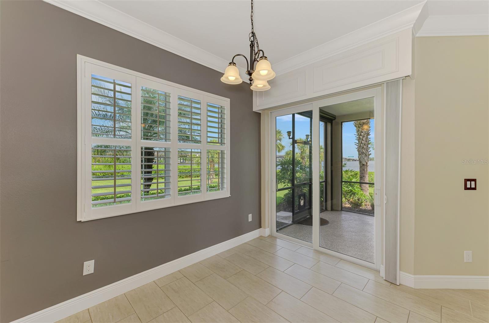 Image 18 of 77 For 1226 Riverscape Street