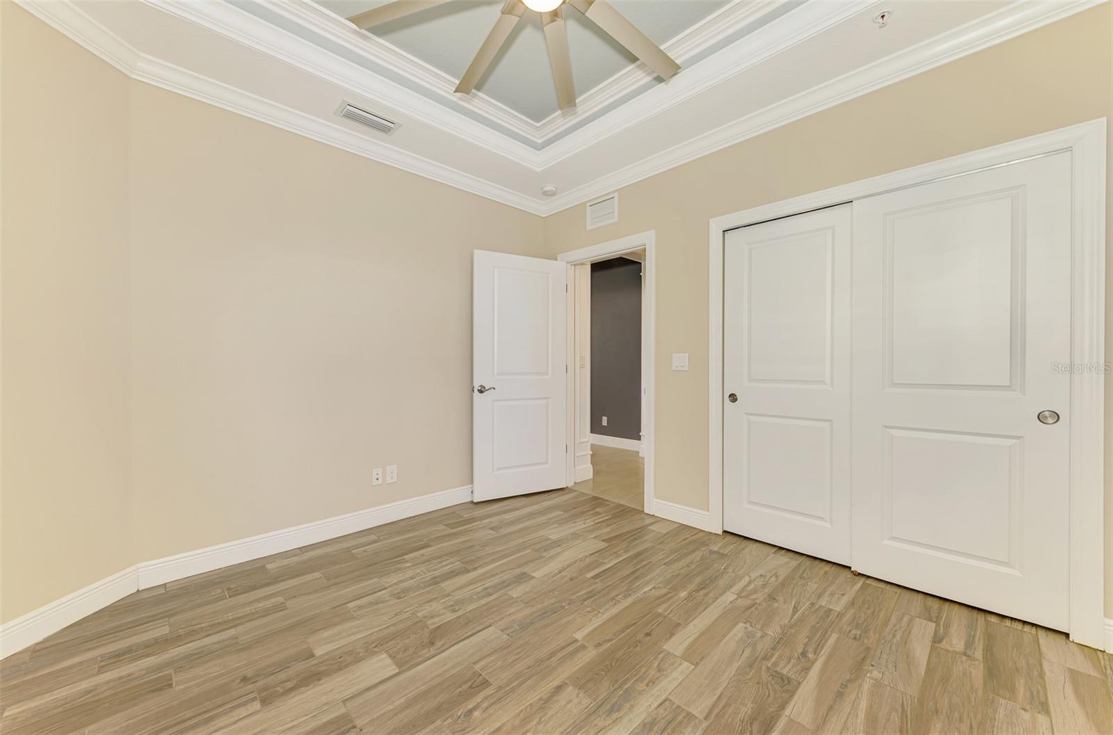 Image 41 of 77 For 1226 Riverscape Street