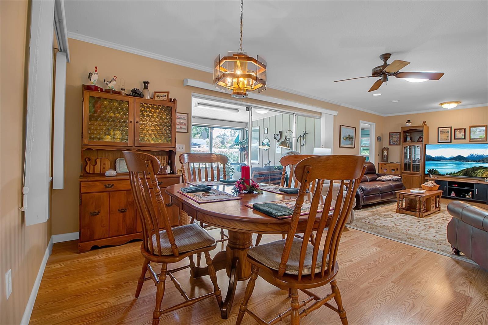 Image 22 of 46 For 1907 76th St Nw