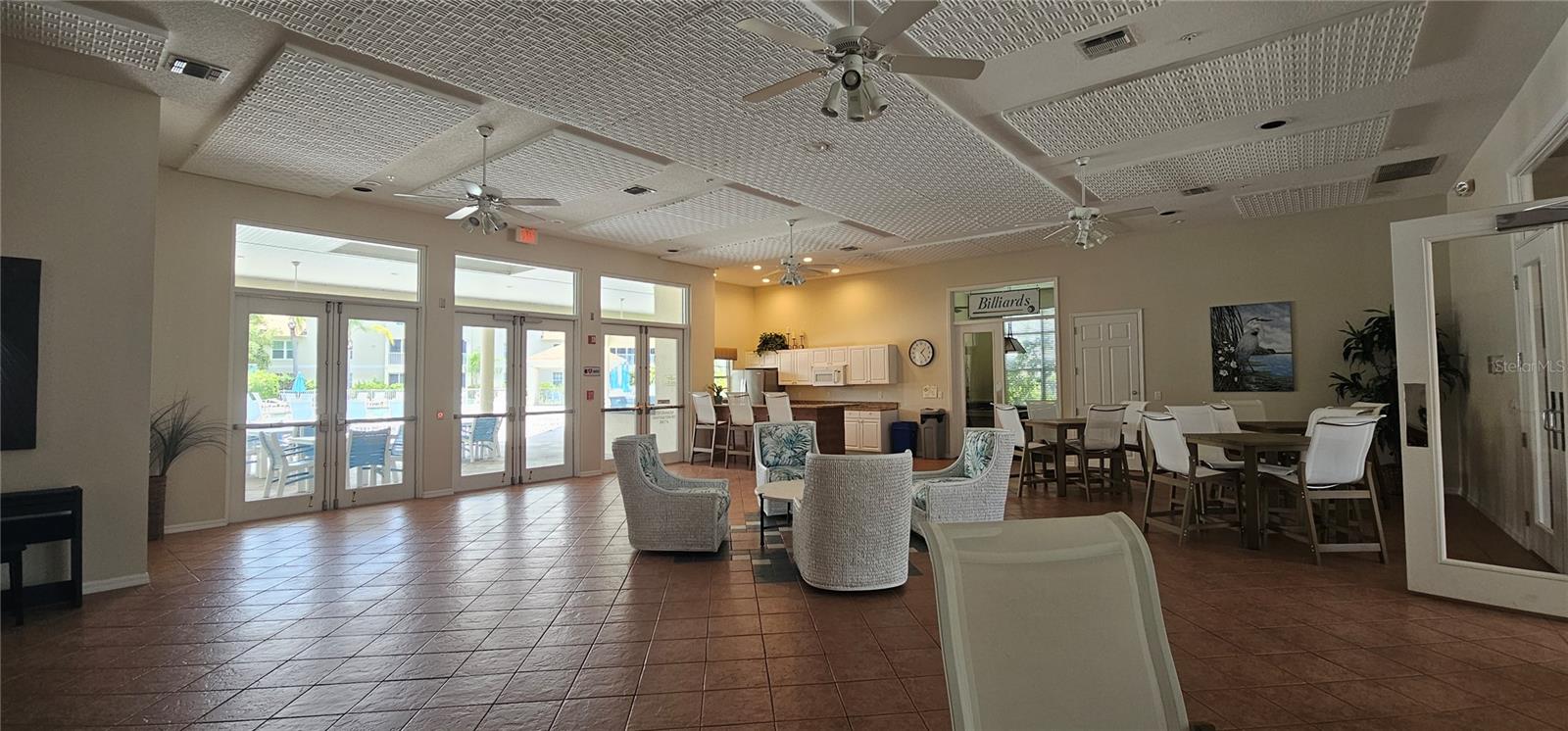 Image 21 of 26 For 8355 Glenrose Way 110