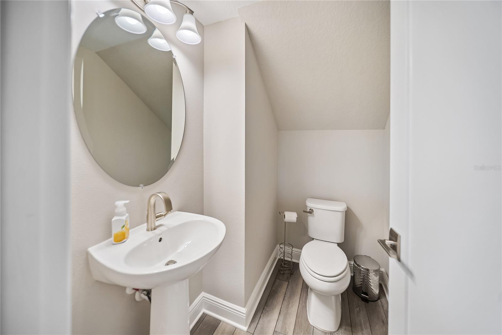 Image 25 of 44 For 13883 Heartwood Way