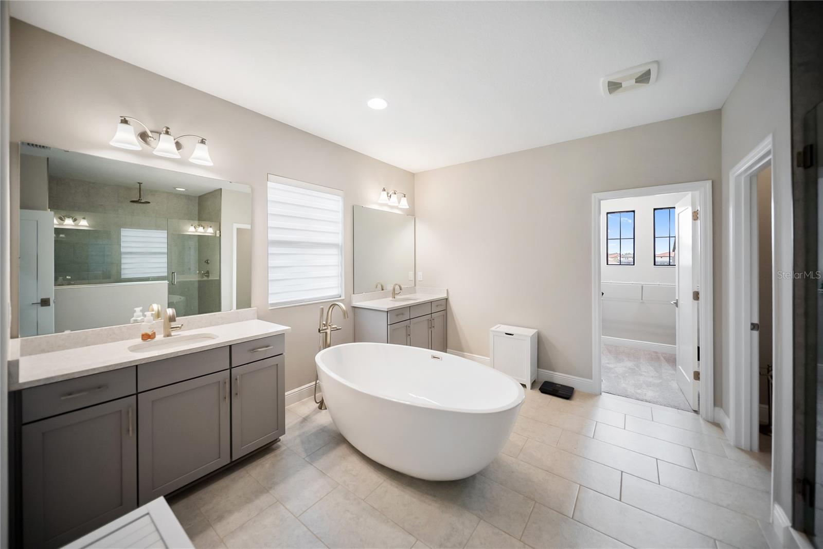Image 32 of 44 For 13883 Heartwood Way