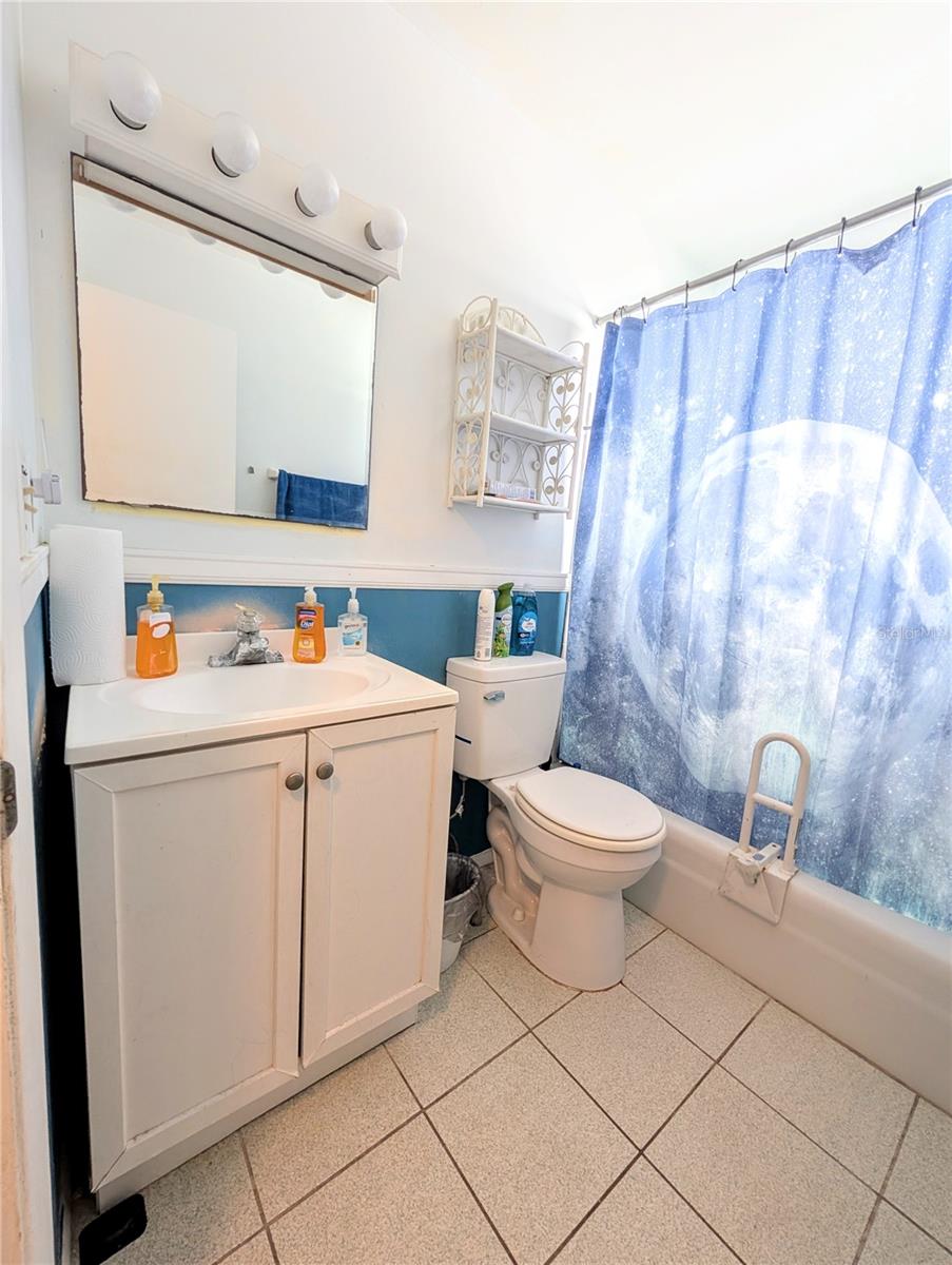 Image 6 of 12 For 5948 Easy Street K35
