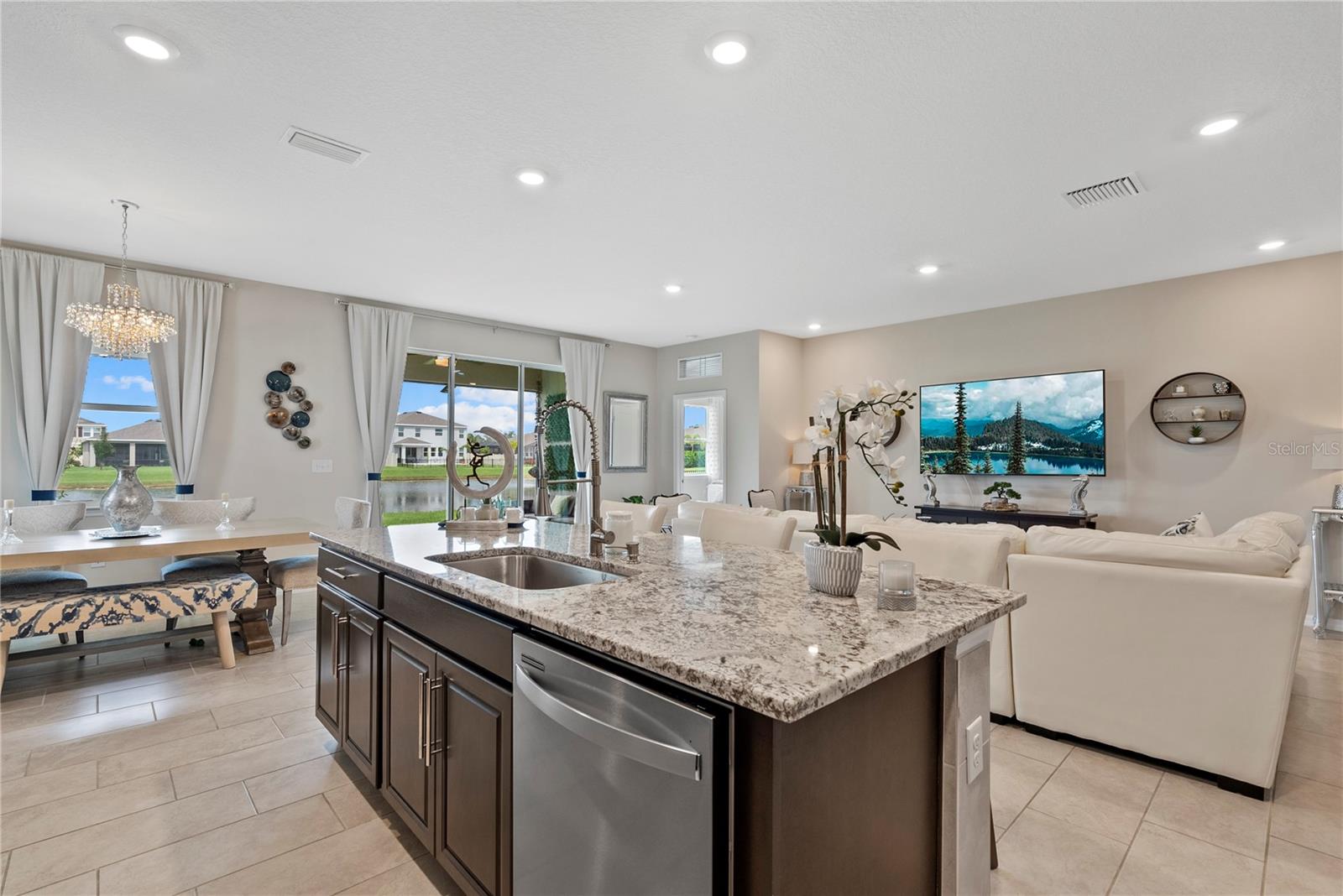 Image 14 of 43 For 5313 Halewood Court