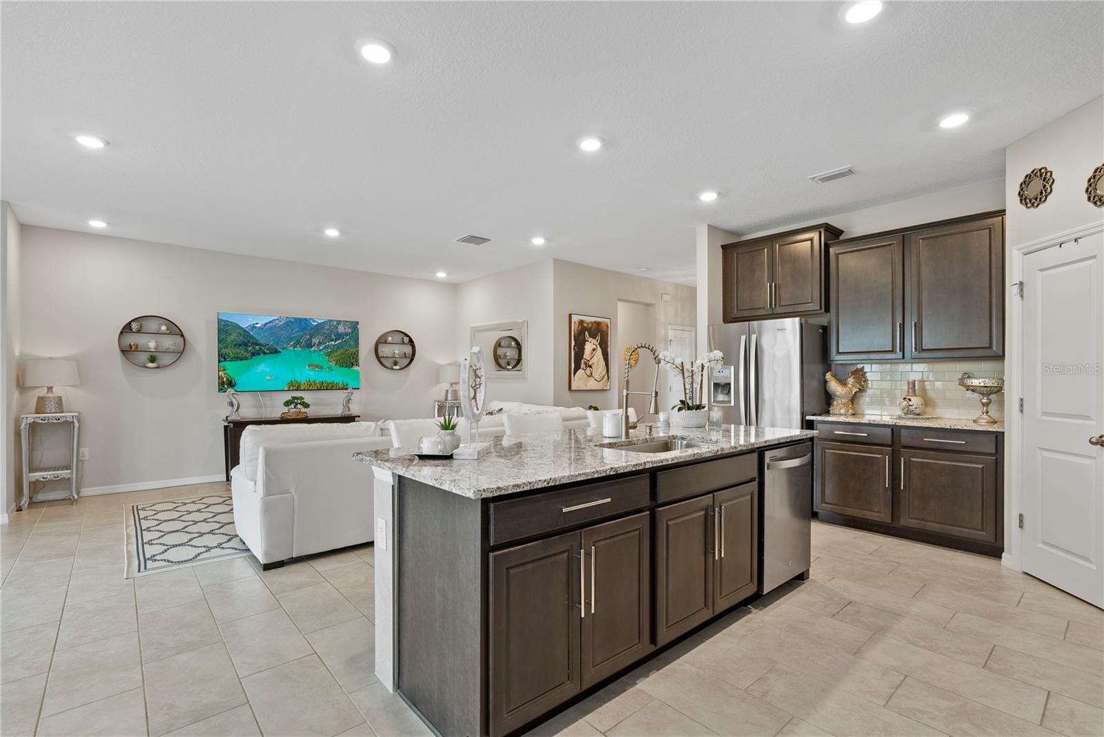 Image 15 of 43 For 5313 Halewood Court