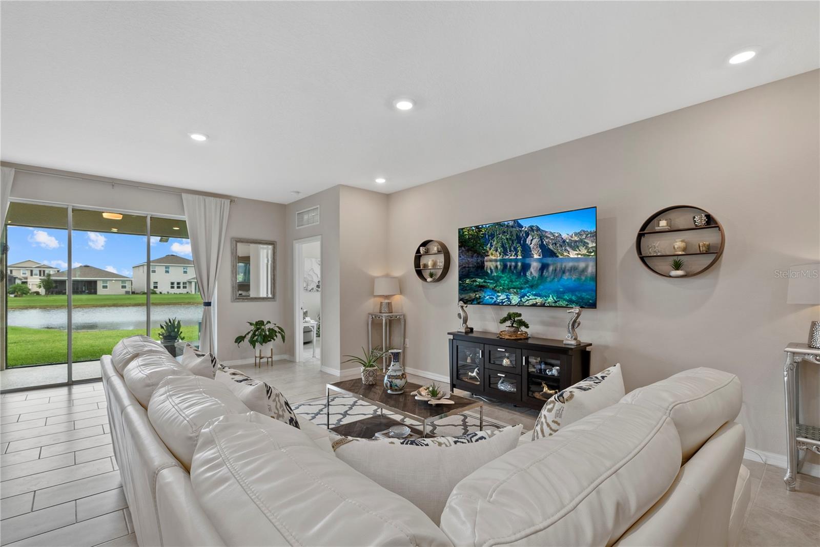Image 21 of 43 For 5313 Halewood Court