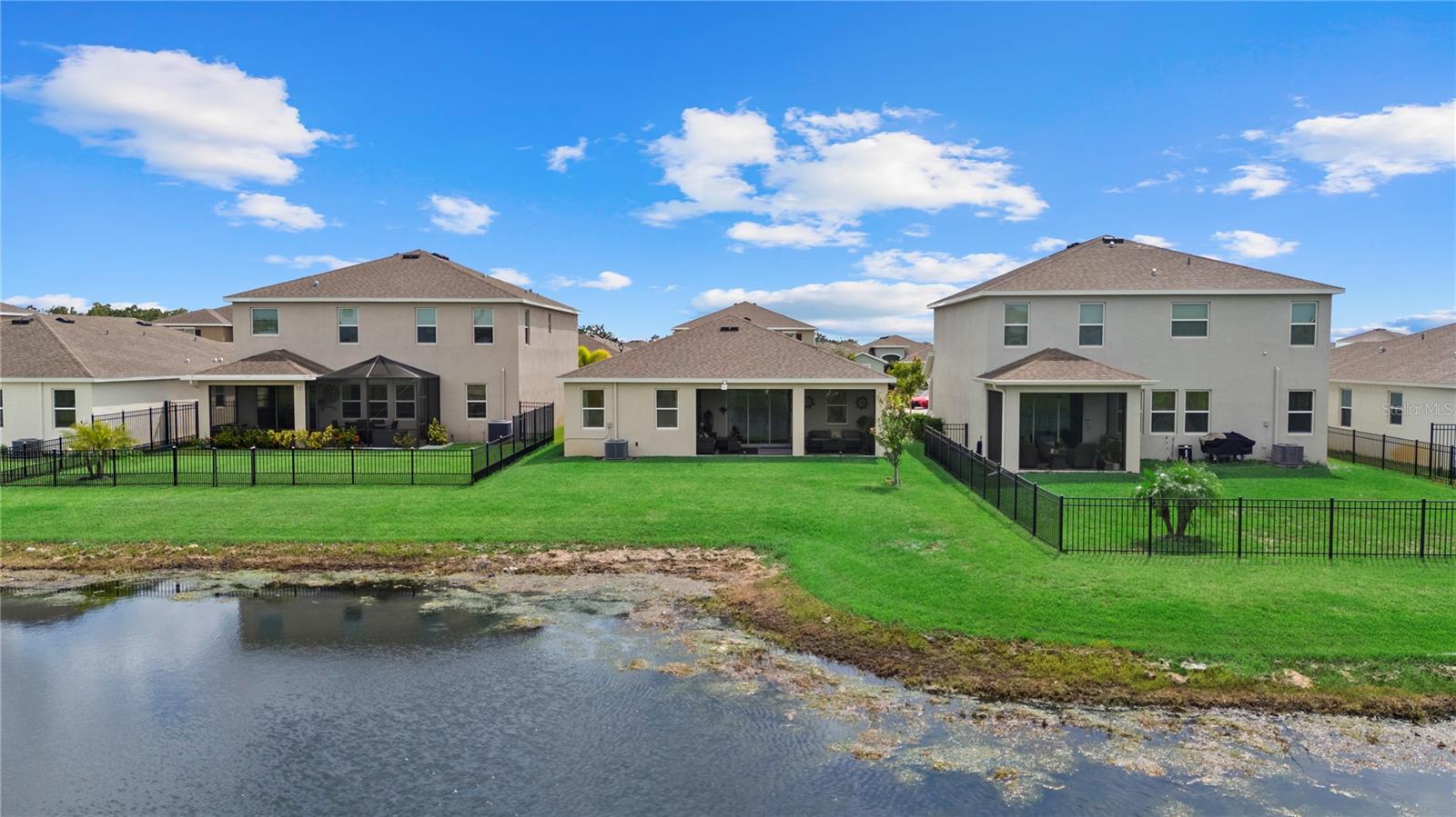 Image 33 of 43 For 5313 Halewood Court