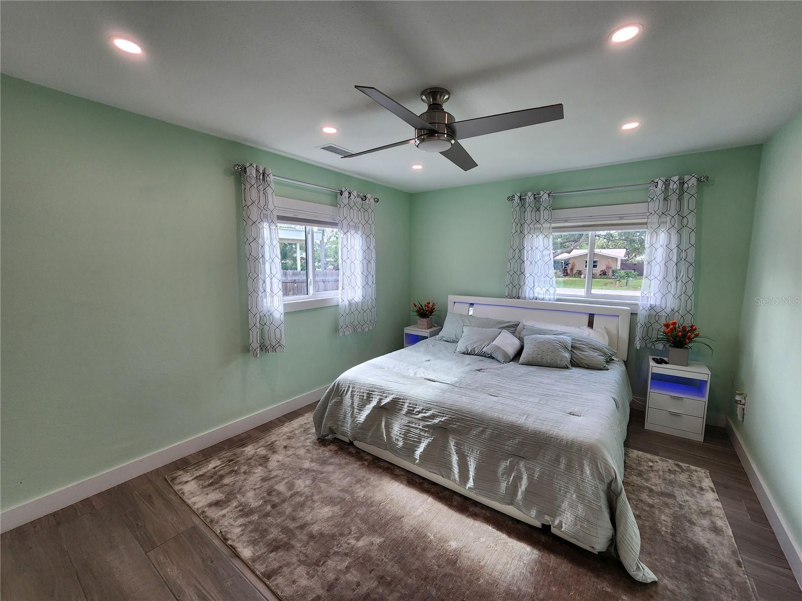 Image 11 of 23 For 2622 Parma Street