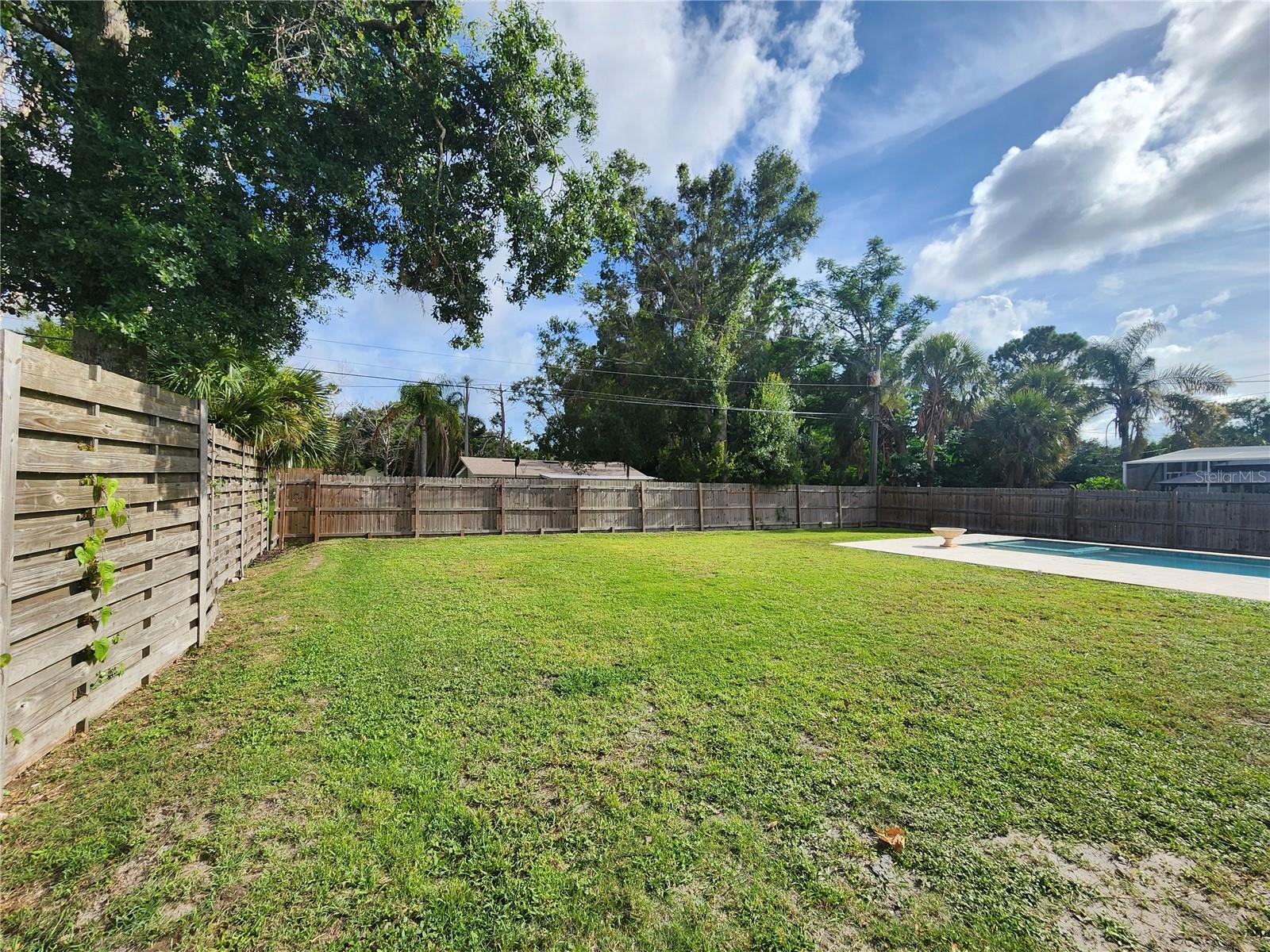 Image 12 of 23 For 2622 Parma Street