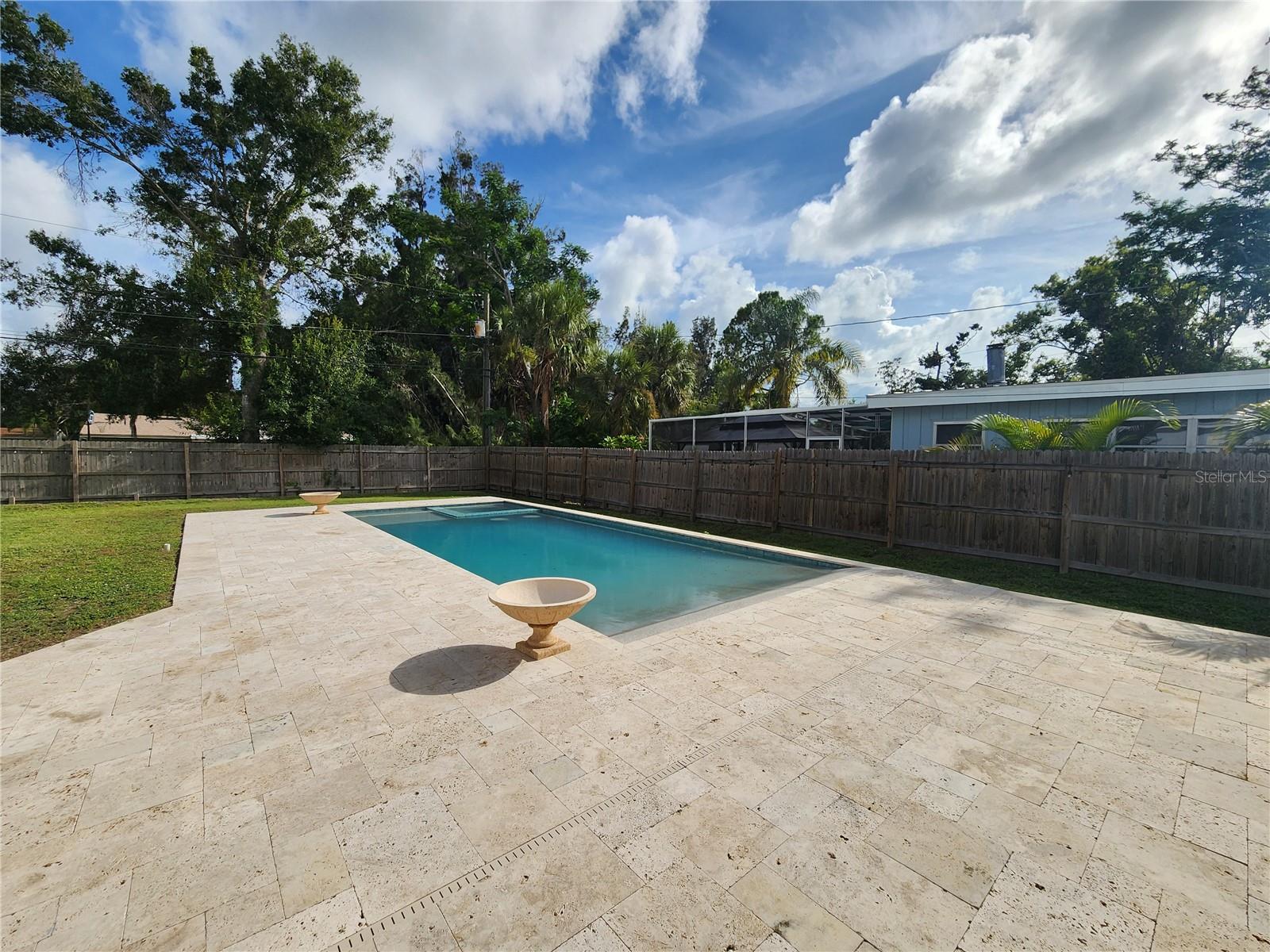 Image 13 of 23 For 2622 Parma Street