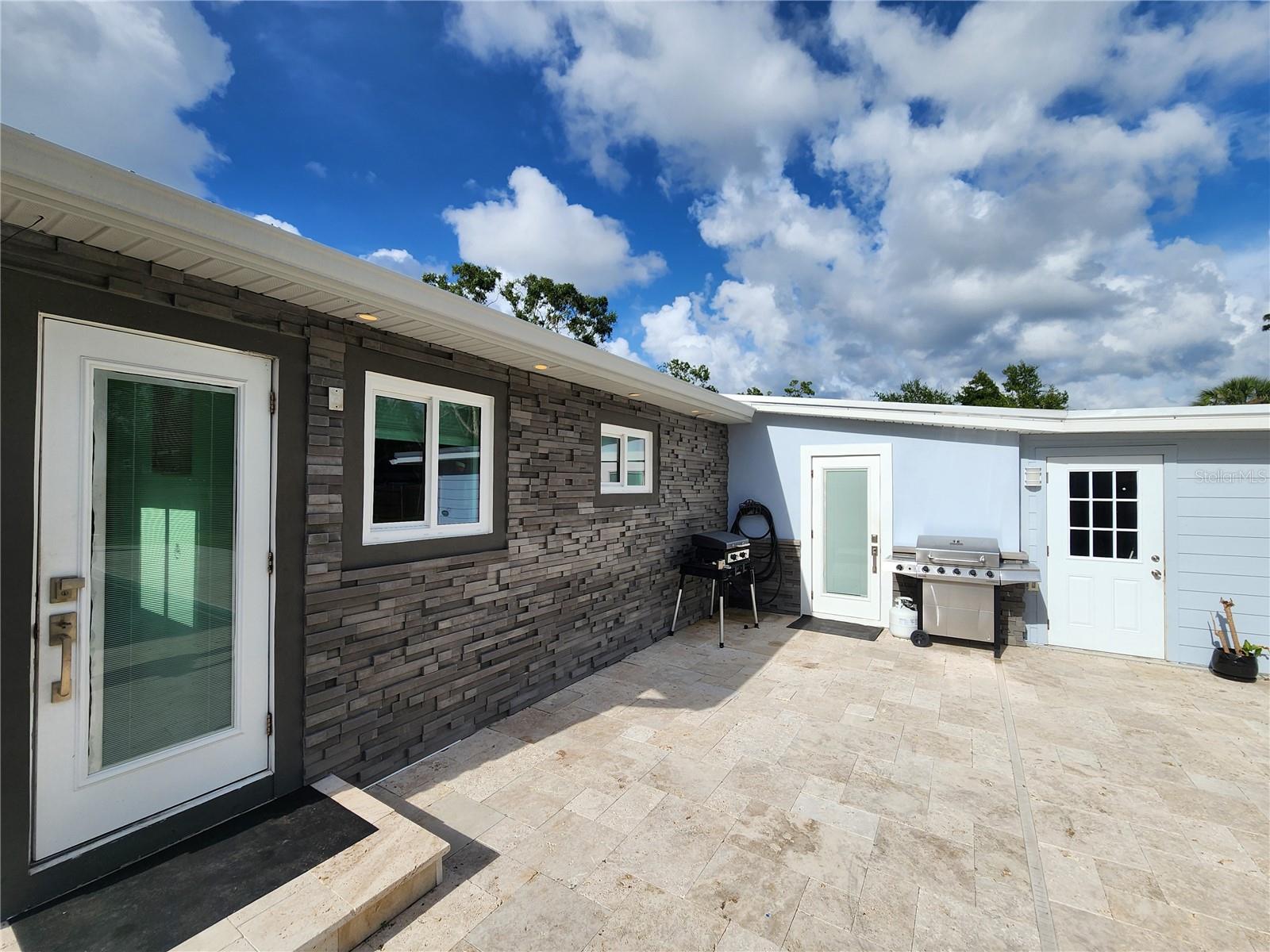 Image 14 of 23 For 2622 Parma Street